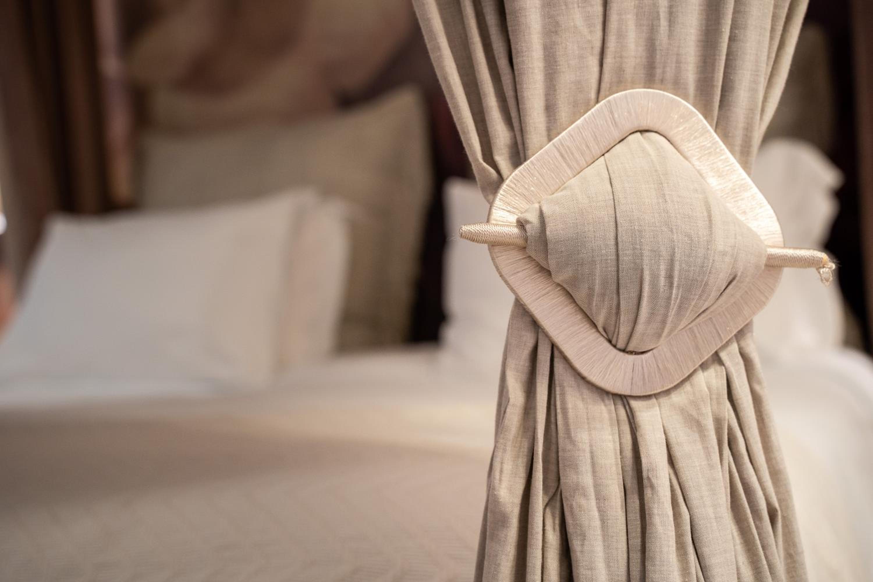 Signature Suite - Photo 10