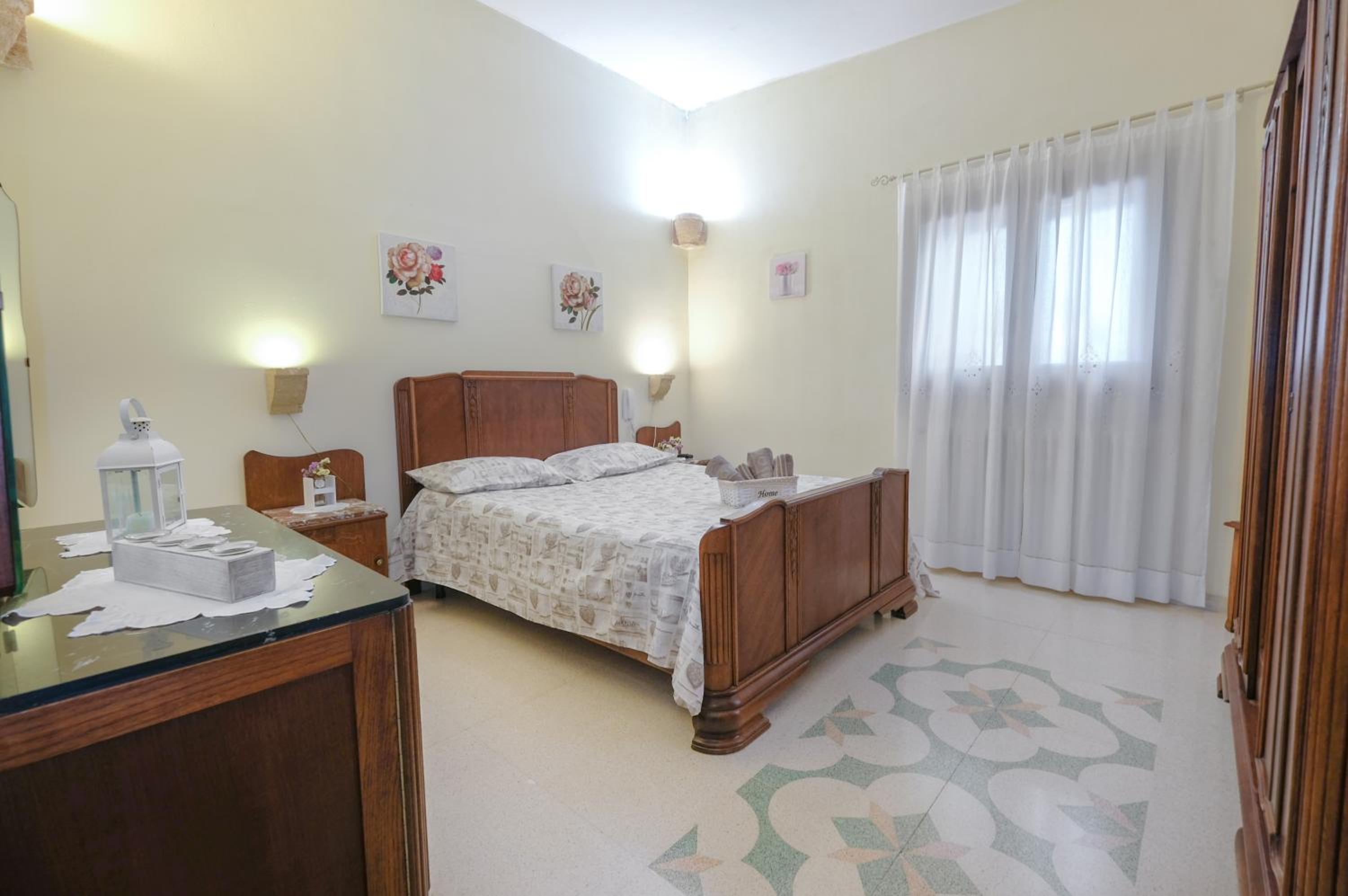 Villa photo 1