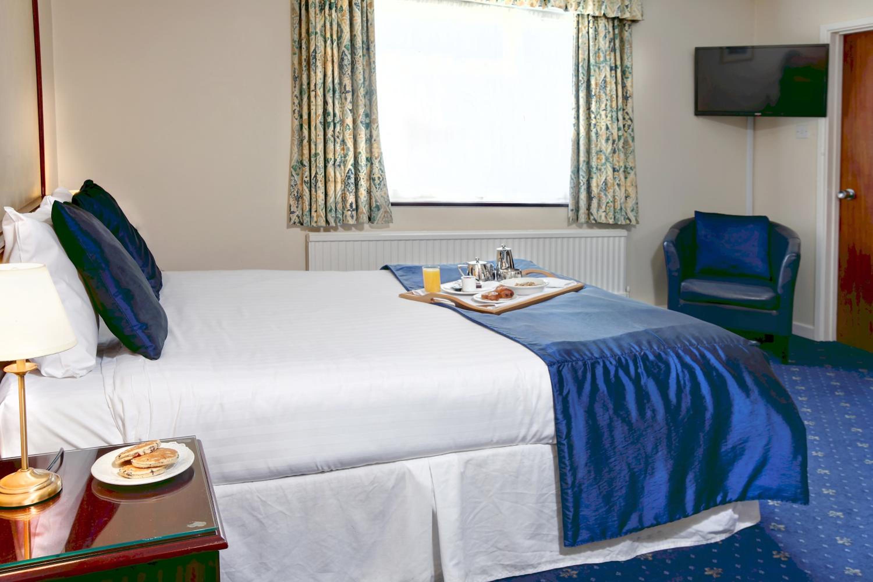 Standard Double Room - Non-Smoking photo 2