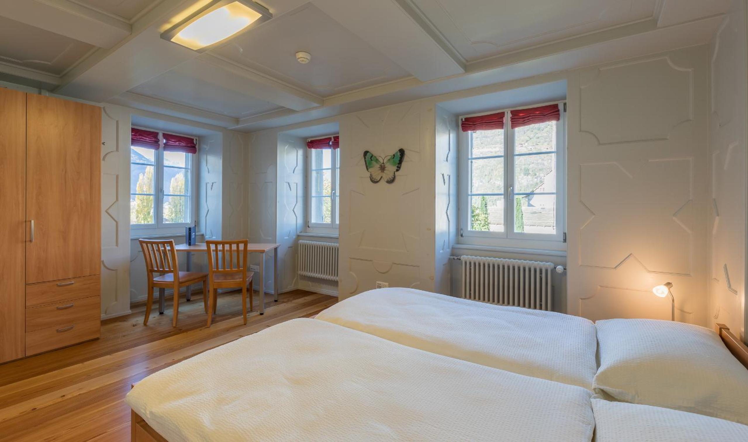 Standard Twin Room photo 2