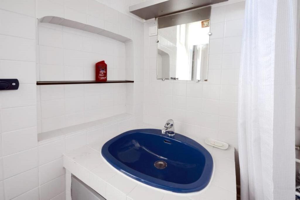 Studio Apartment - Photo 21