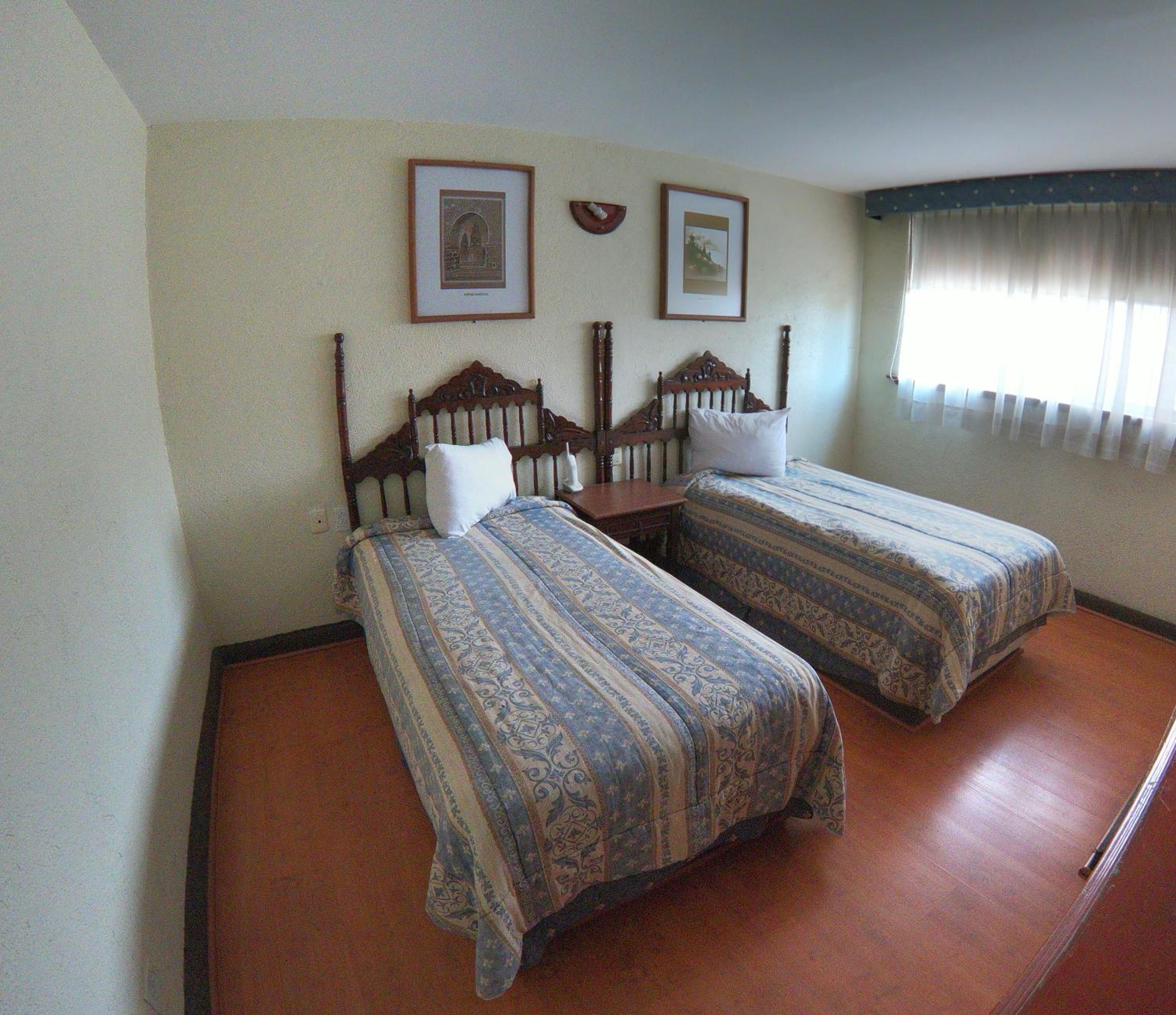 Two-Bedroom Suite - Photo 3