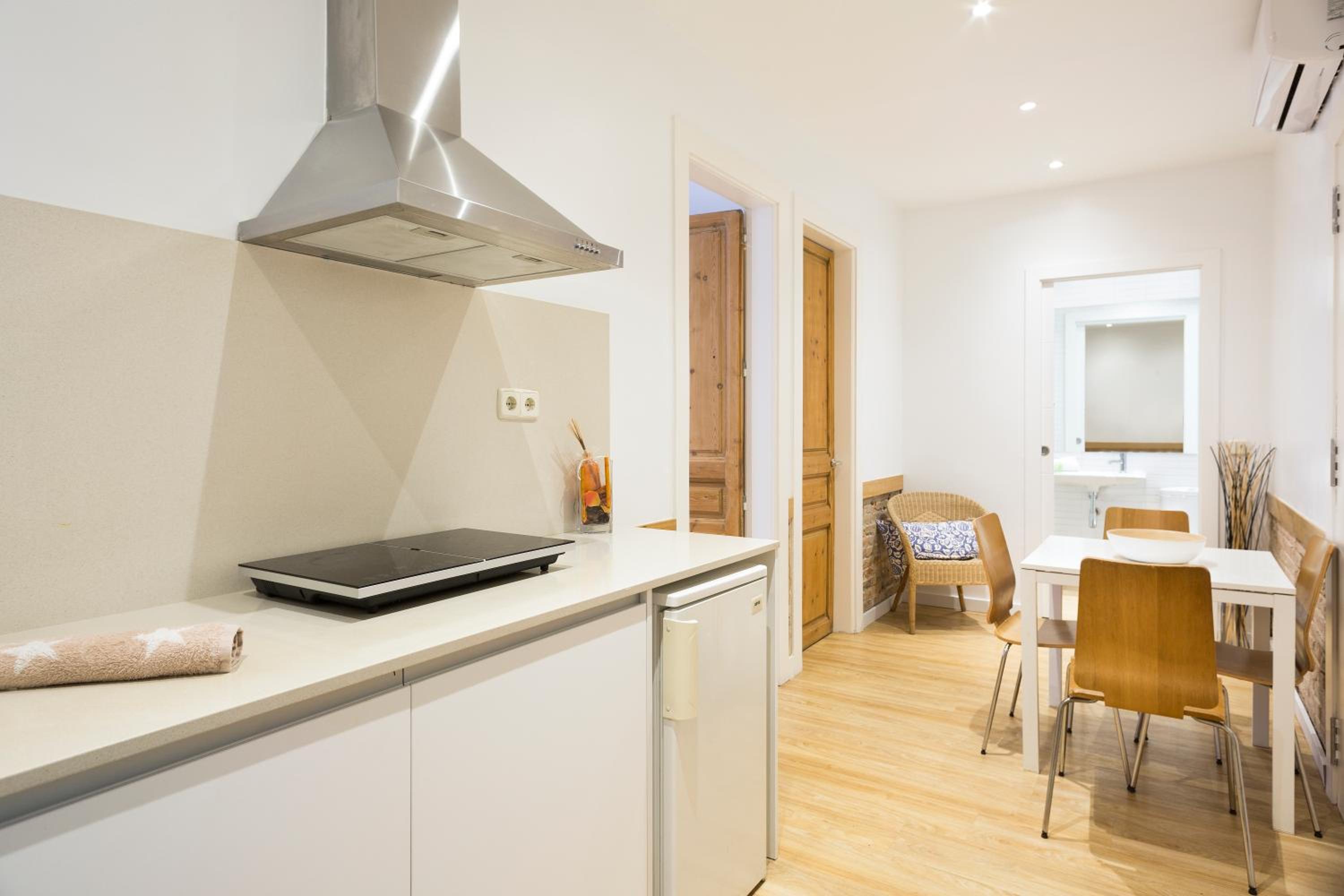 Apartment (3 Adults)