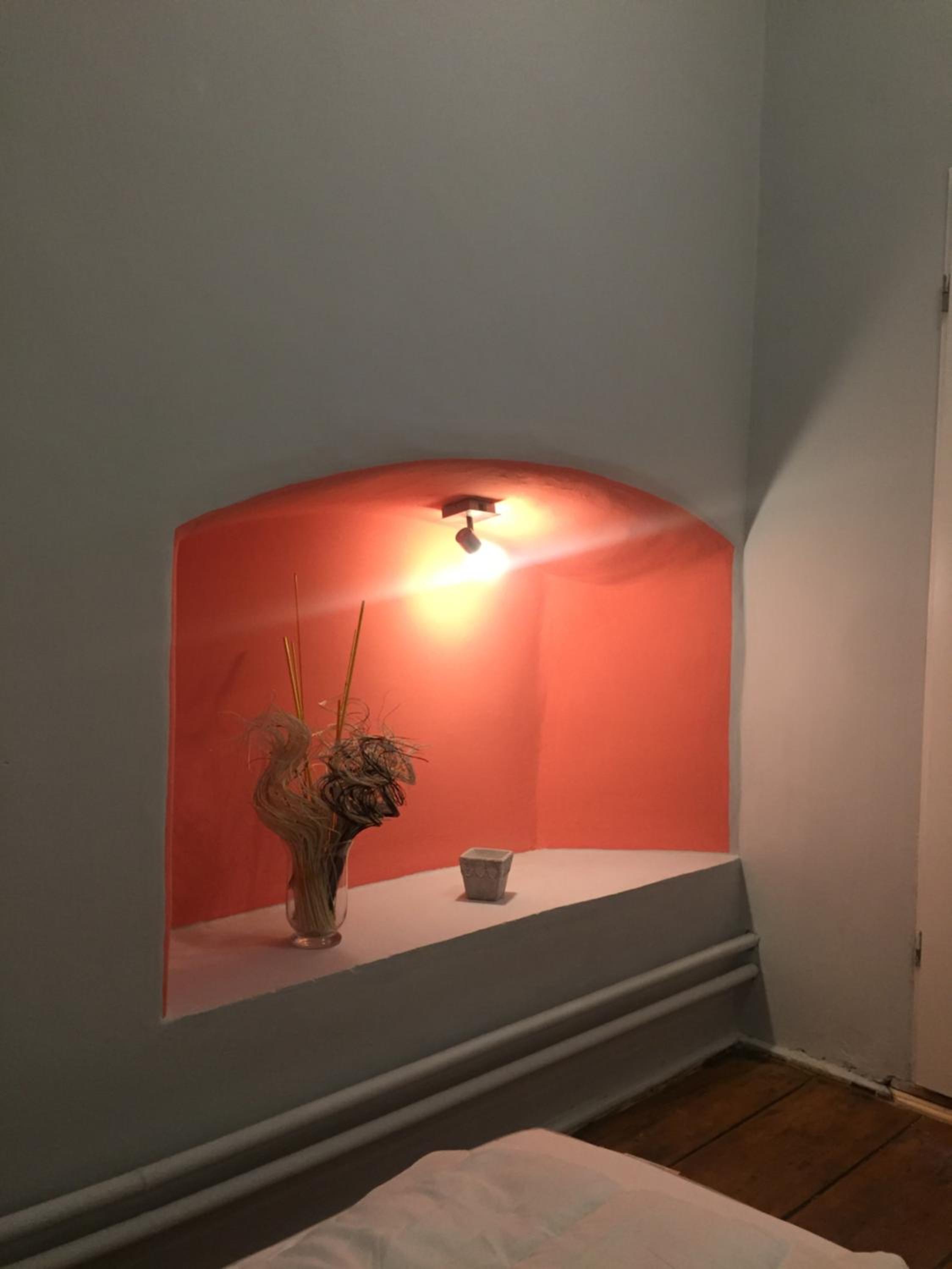 Apartment with Balcony - Photo 3