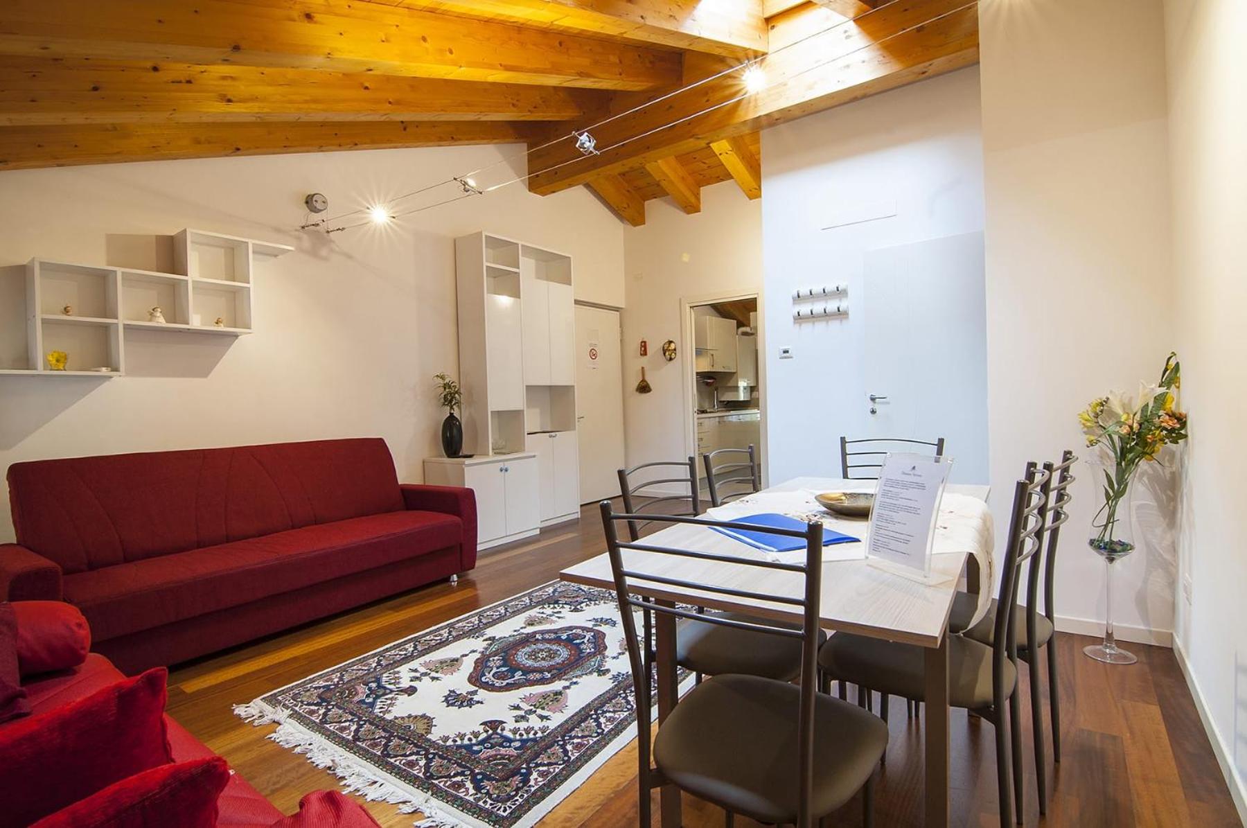 Two-Bedroom Apartment -Via Scarsellini n. 23