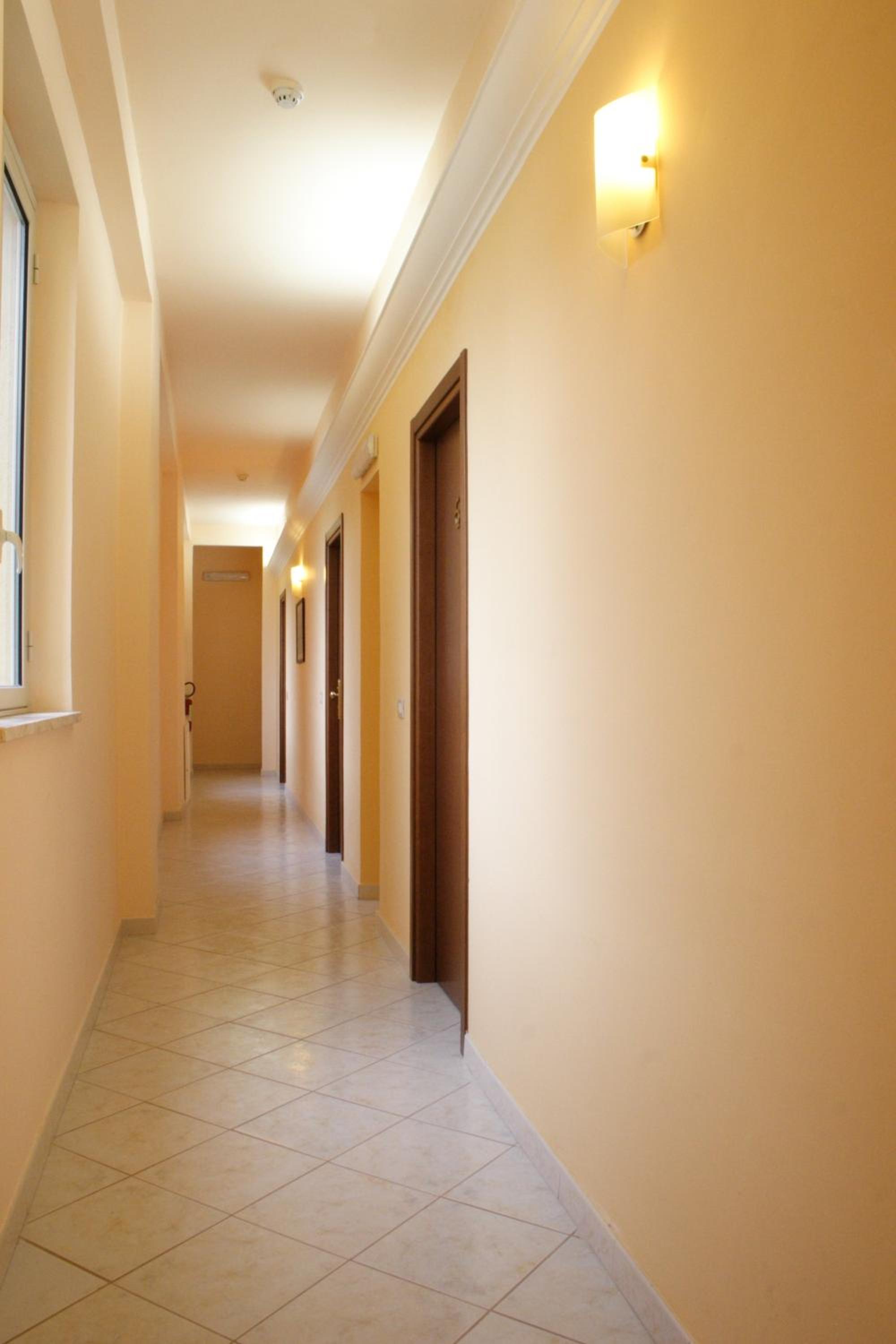 Quadruple Room - Photo 3