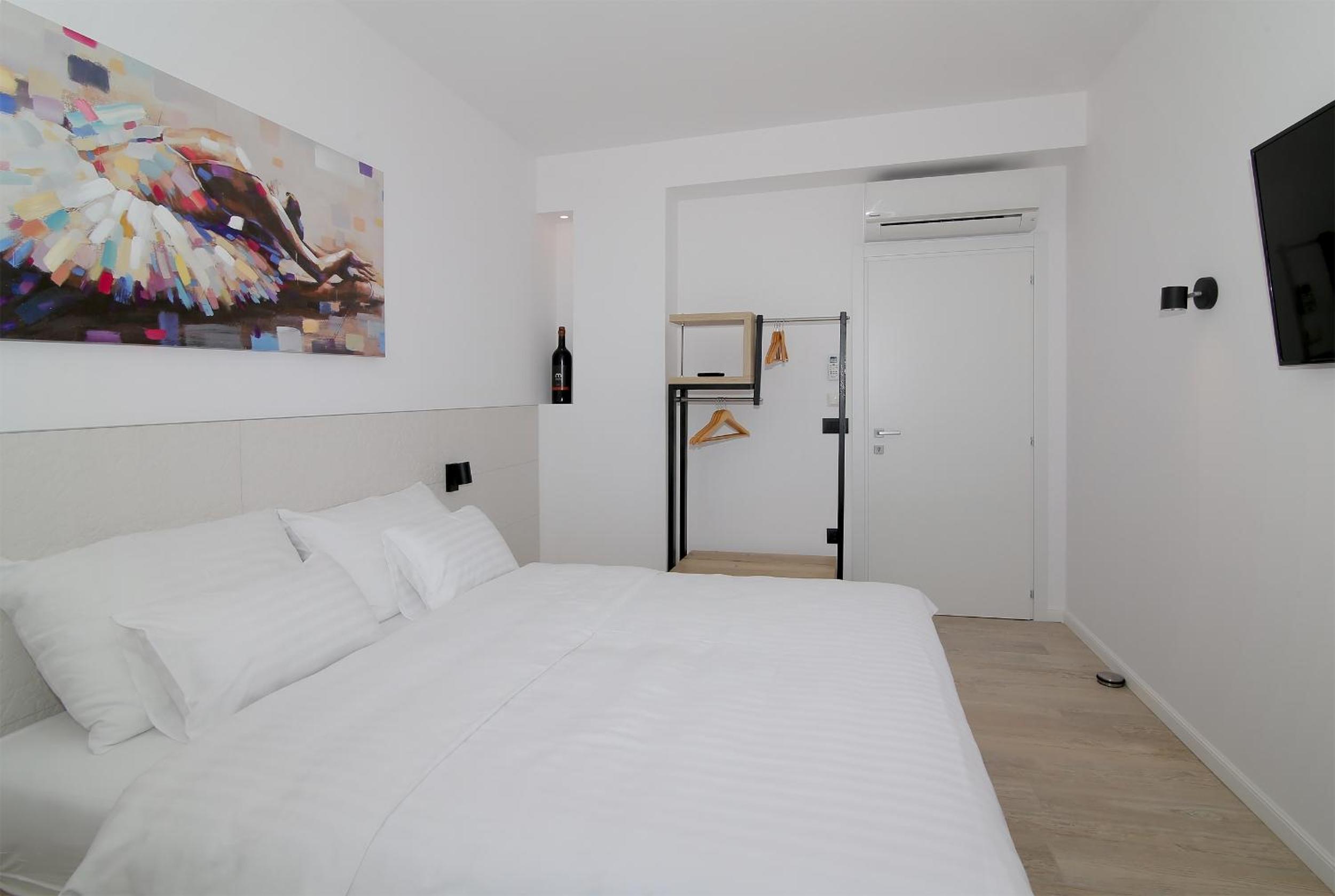 Two Bedroom Apartment with Terrace and Sea View