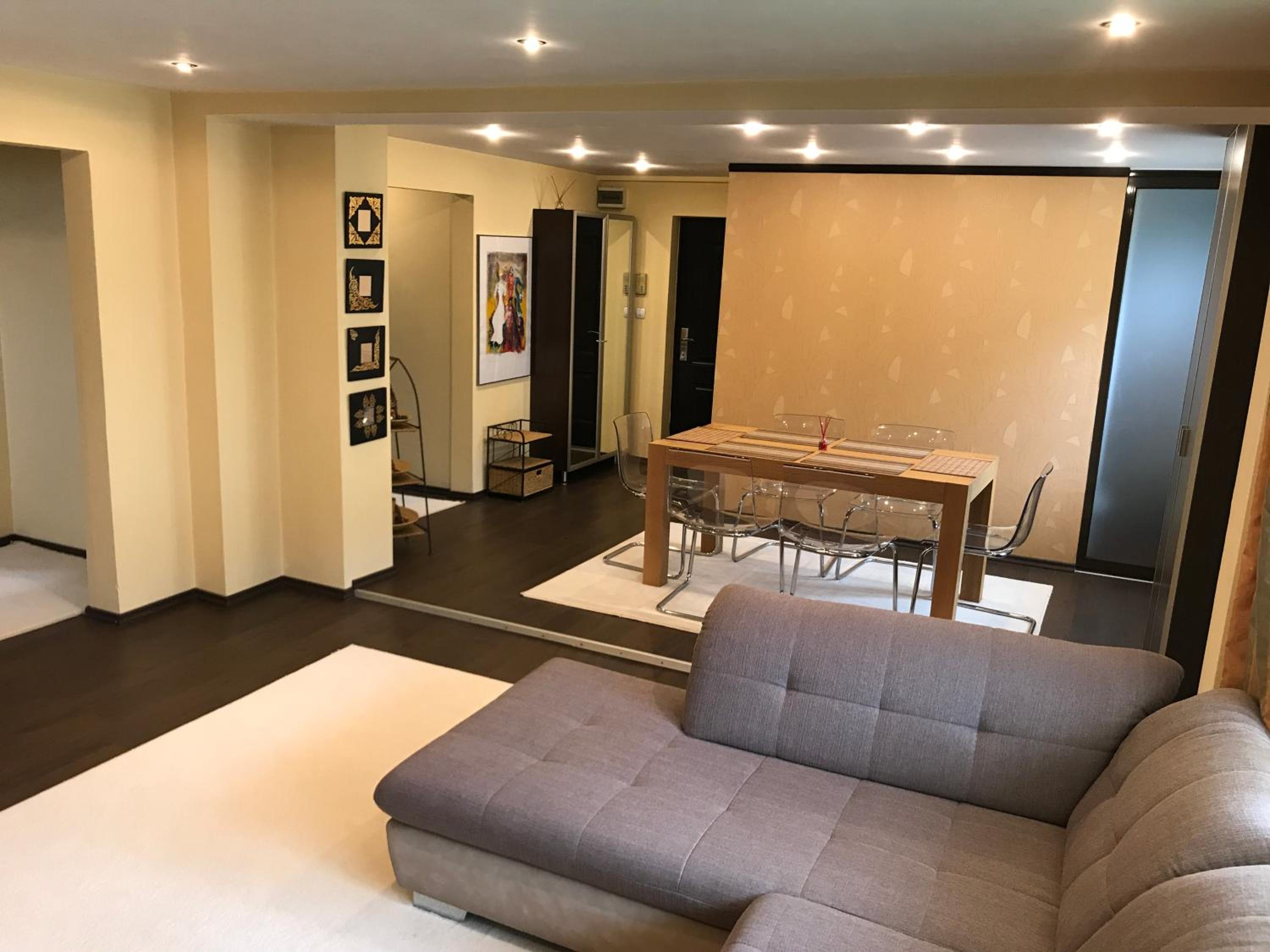 Two-Bedroom Apartment - Photo 5
