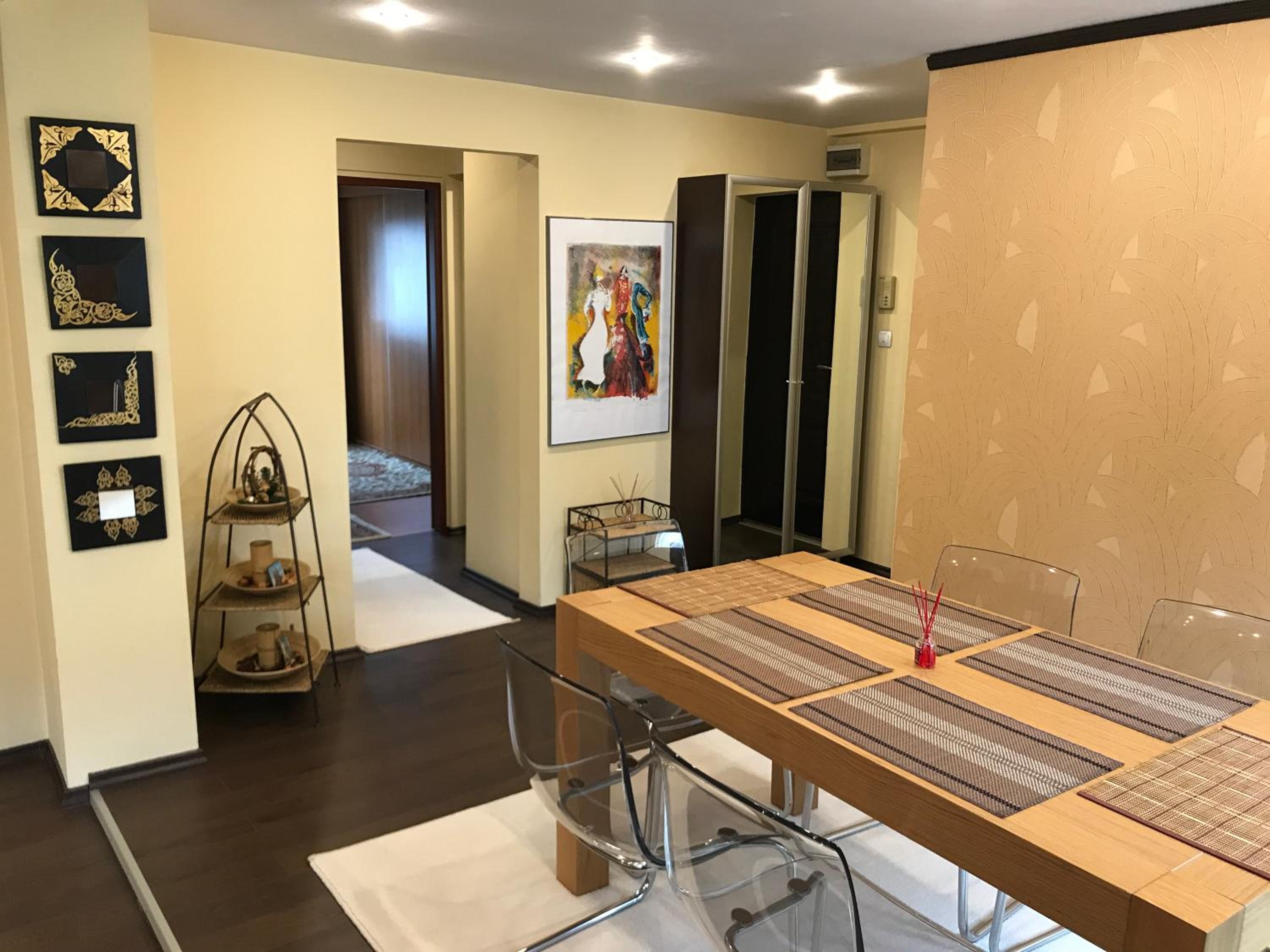 Two-Bedroom Apartment - Photo 8