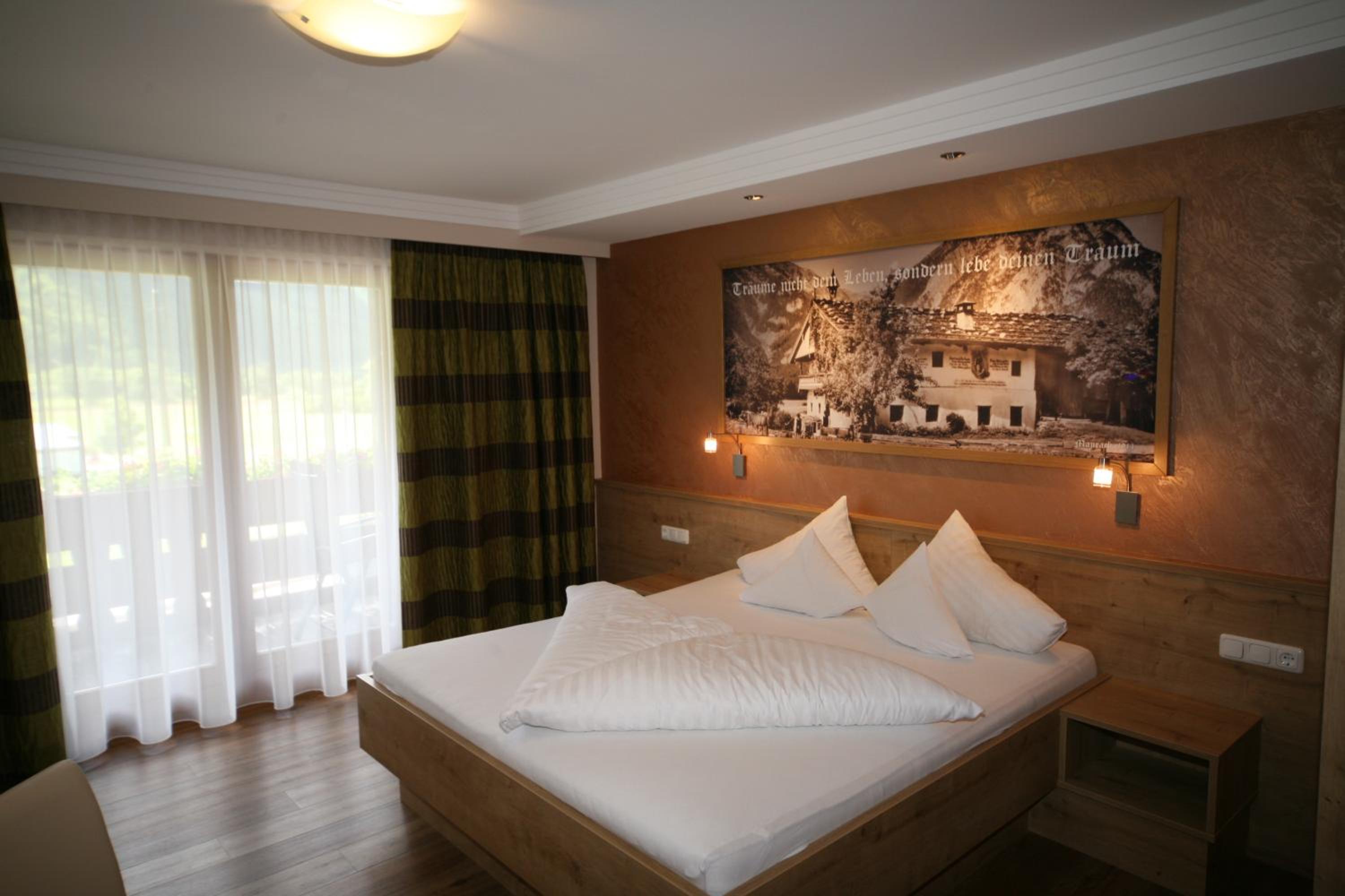 Comfort Double Room with Lake View 1 photo 2