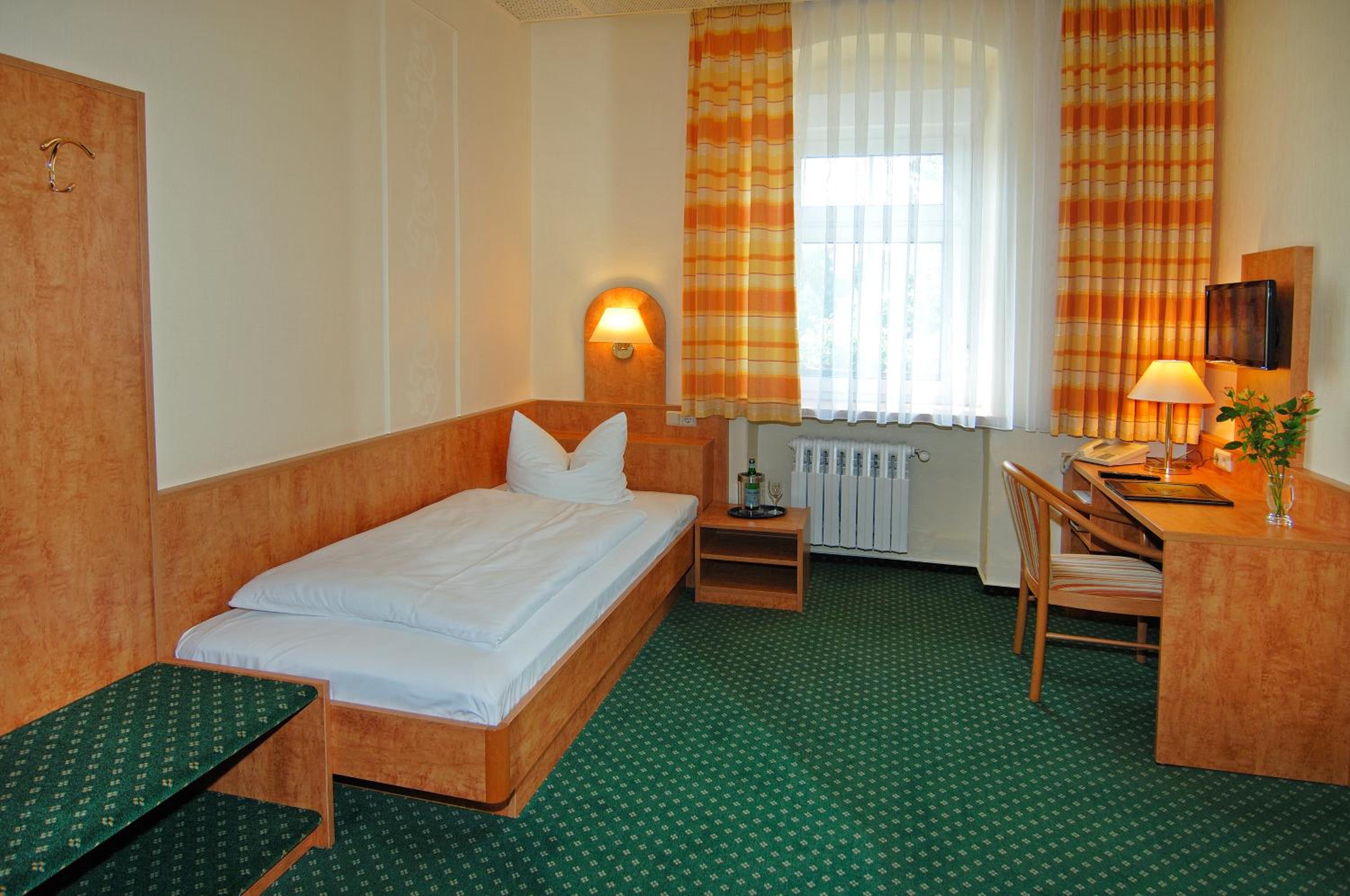 Single Room photo 1