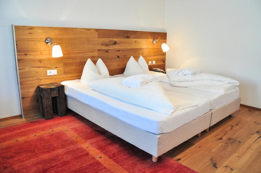 Standard Double Room - Photo 4