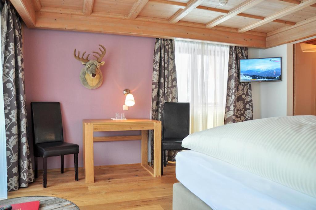 Standard Double Room - Photo 8