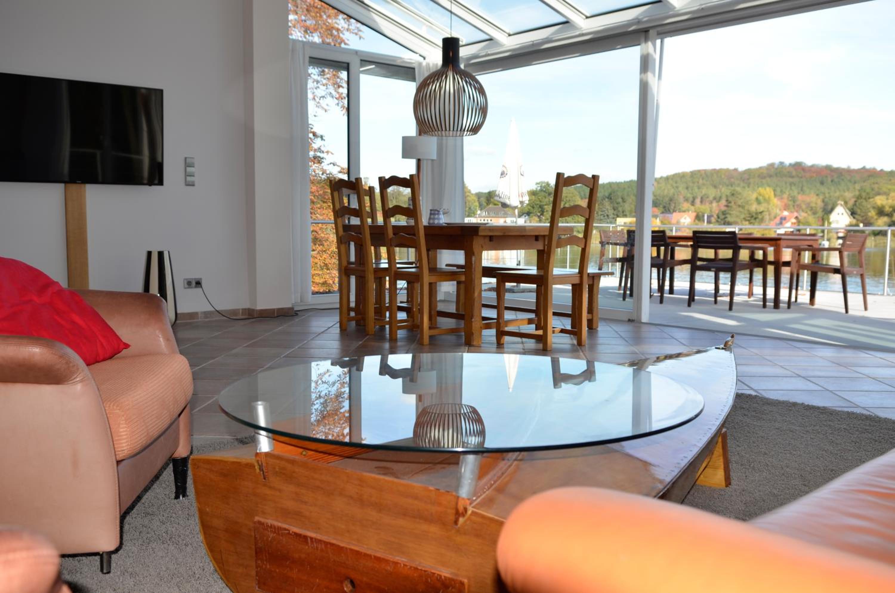 Holiday Home with Terrace and Lake View photo 3