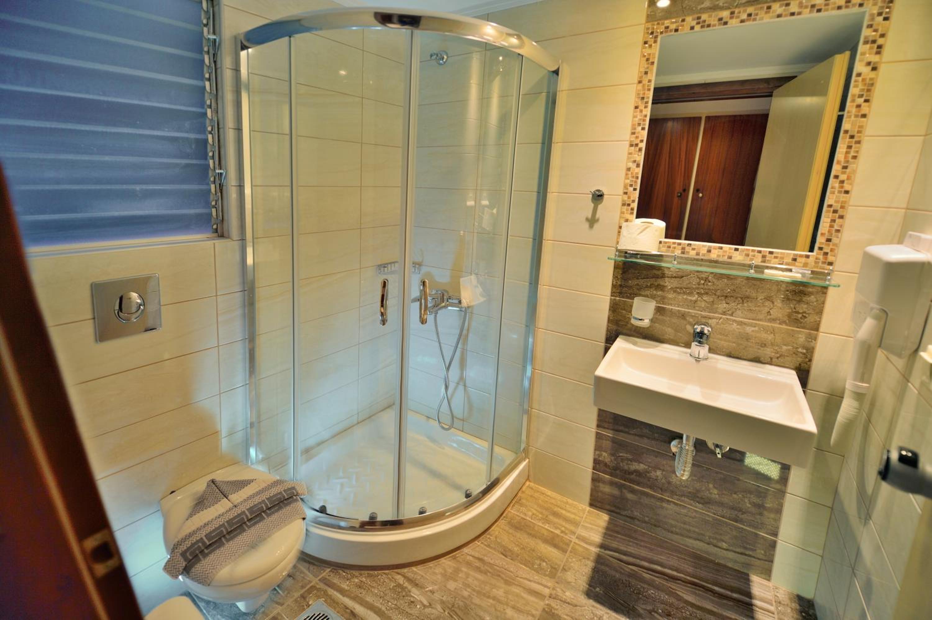 Twin Room - Photo 4