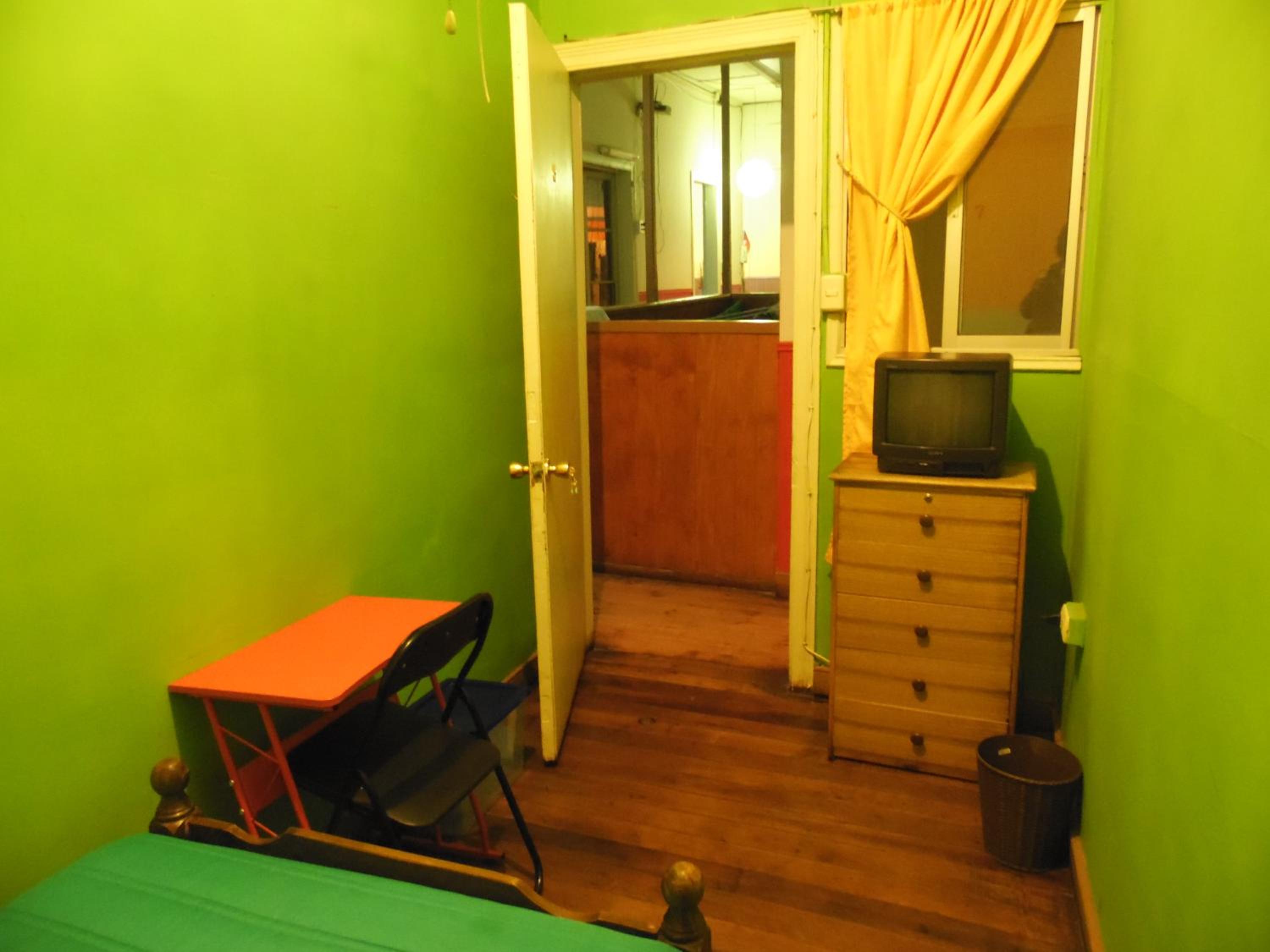 Standard Single Room with Shared Bathroom photo 3