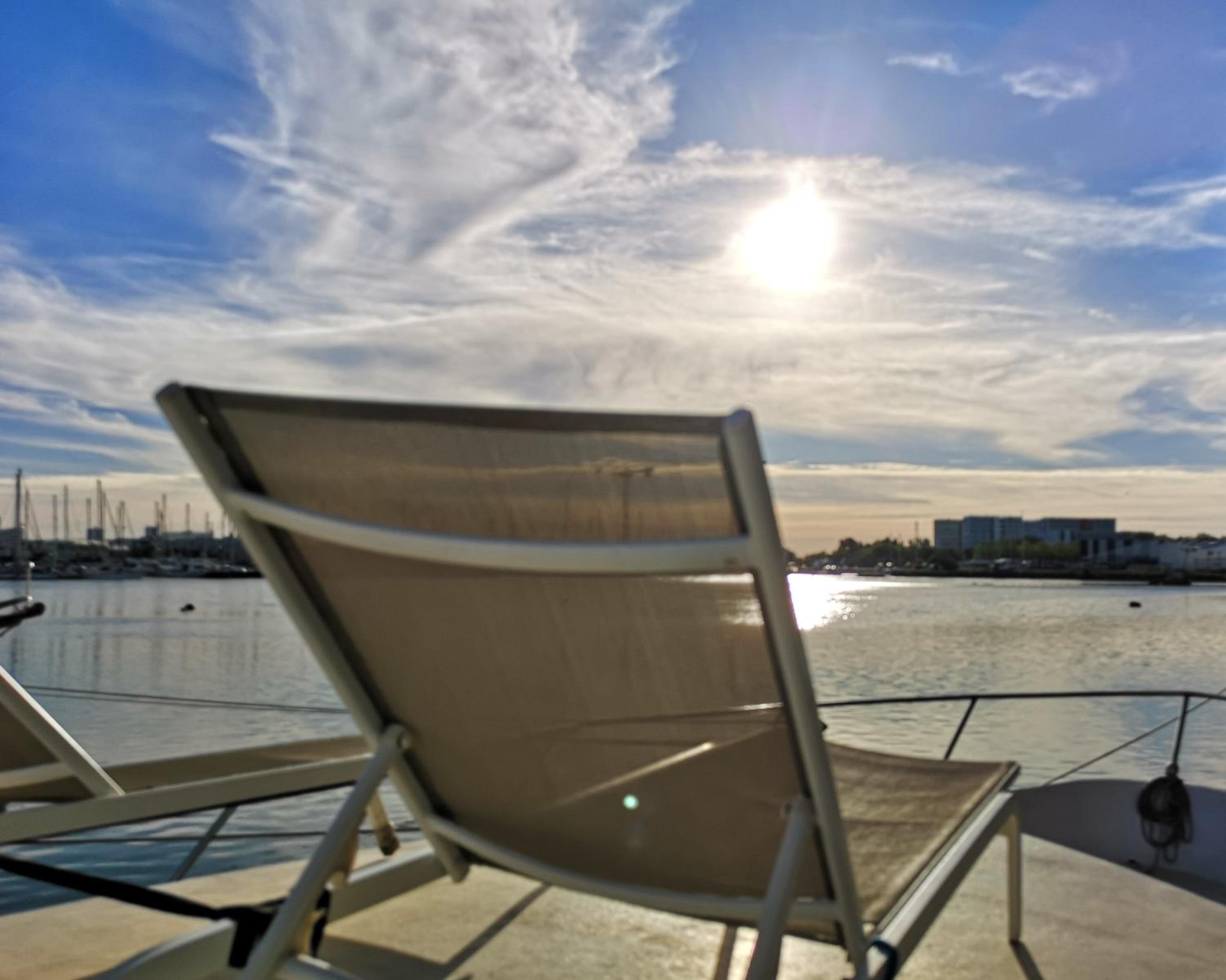 One-Cabin Boat - Photo 9