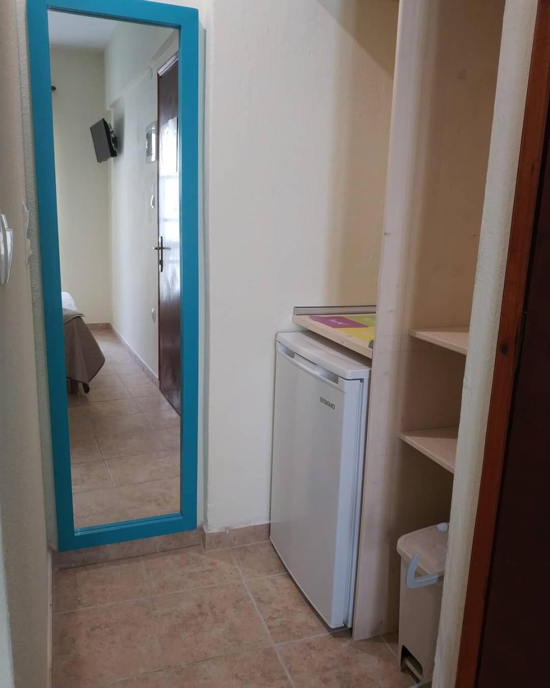 Budget Double Room photo 3