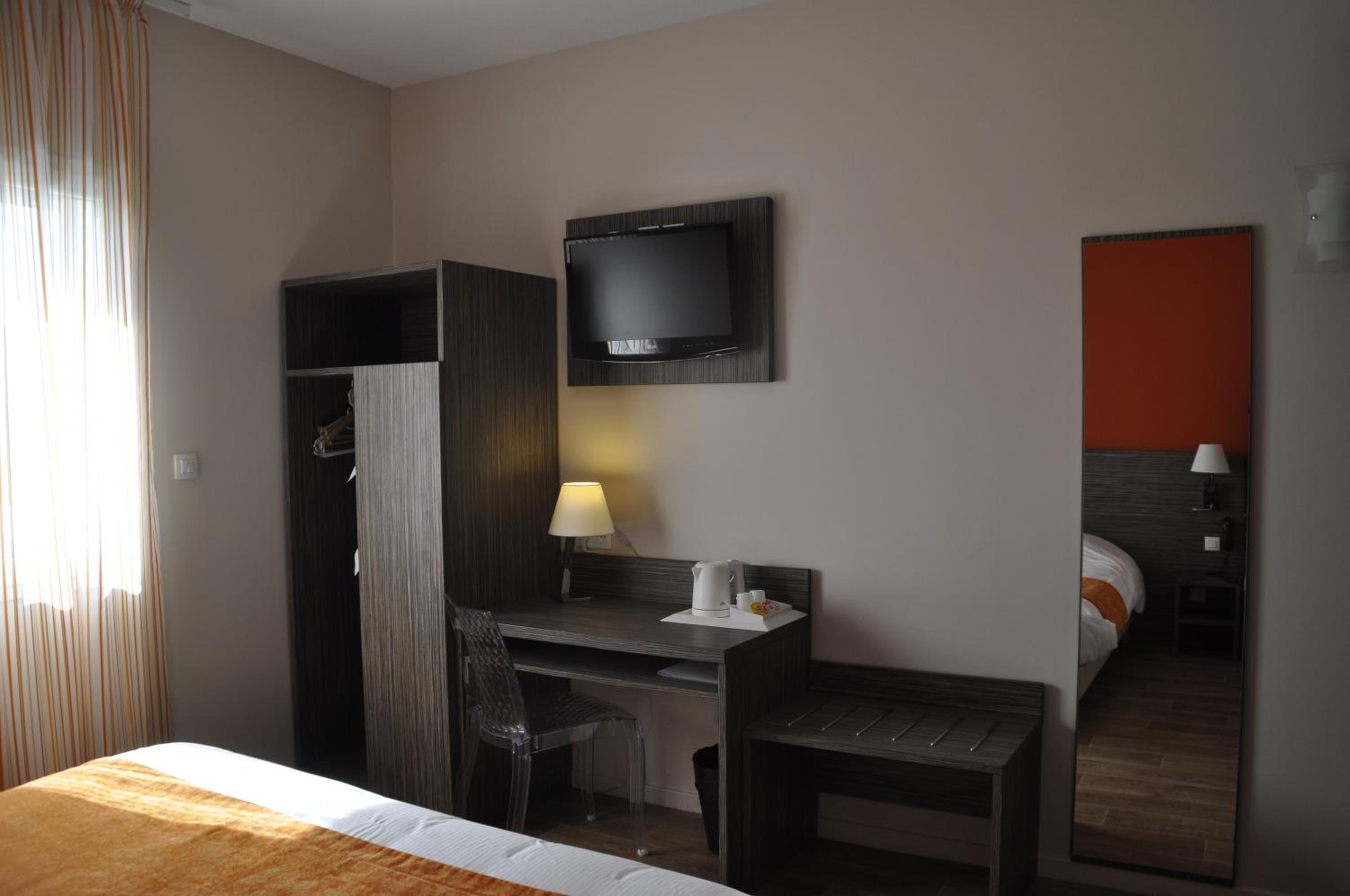 Double Room - Photo 4