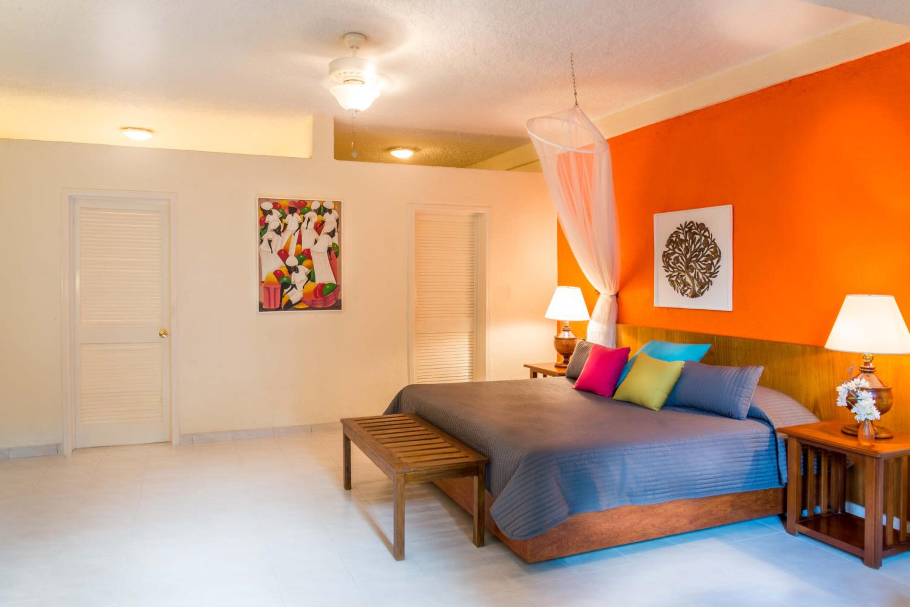 Two-Bedroom Suite photo 1