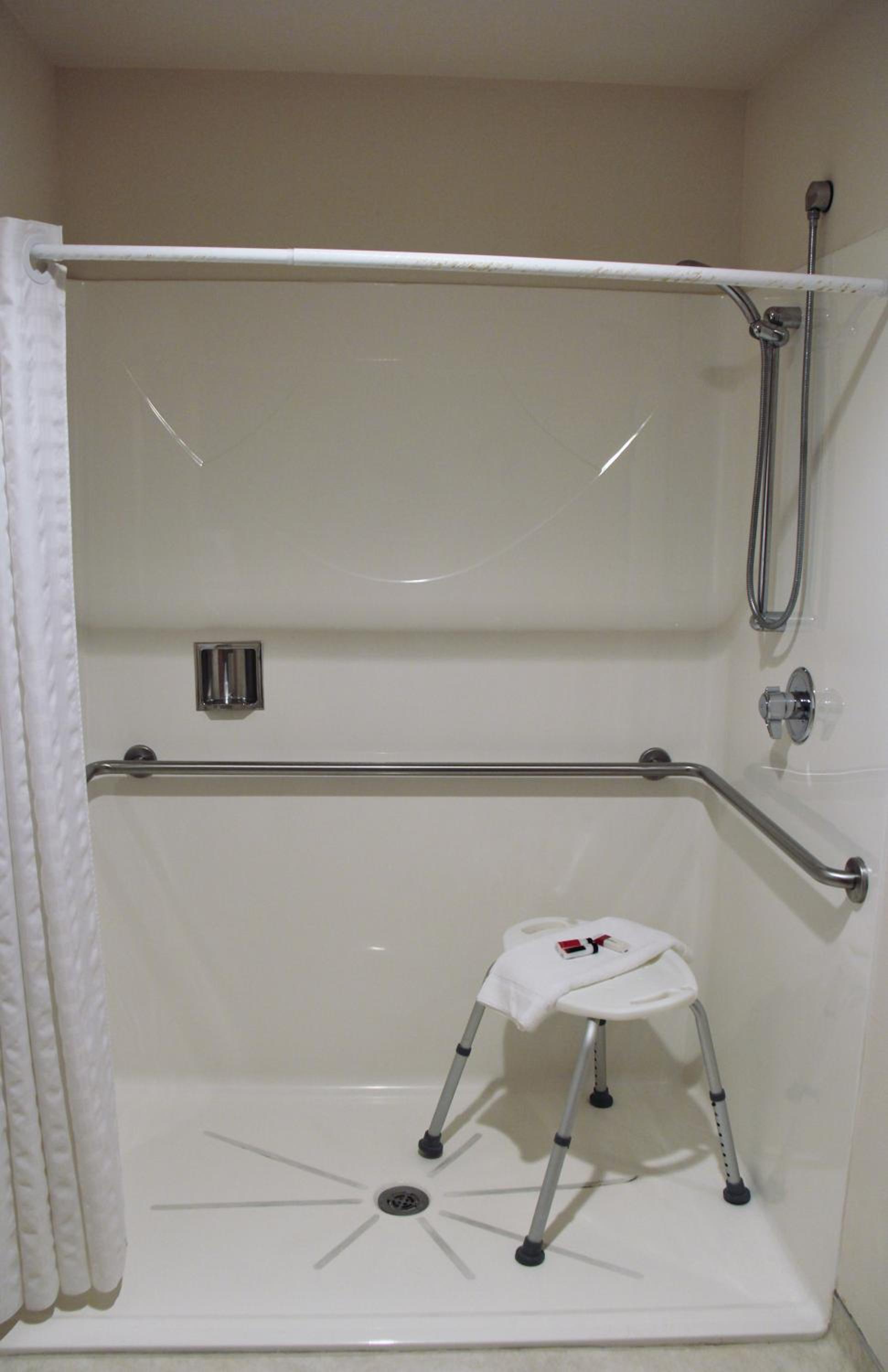 Double Room - Disability Access - Photo 5