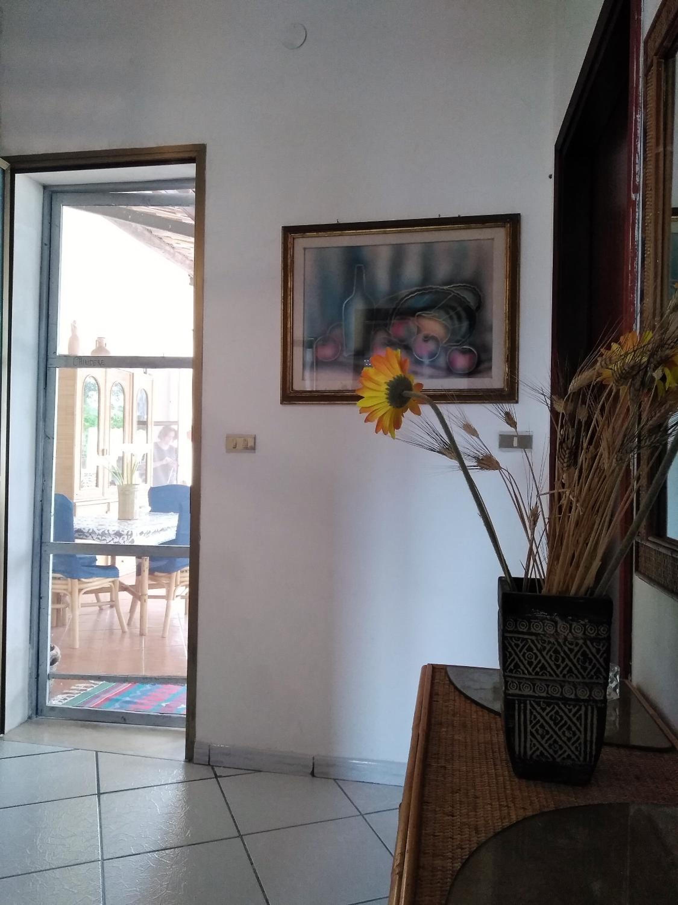 Double Room with Patio - Photo 10
