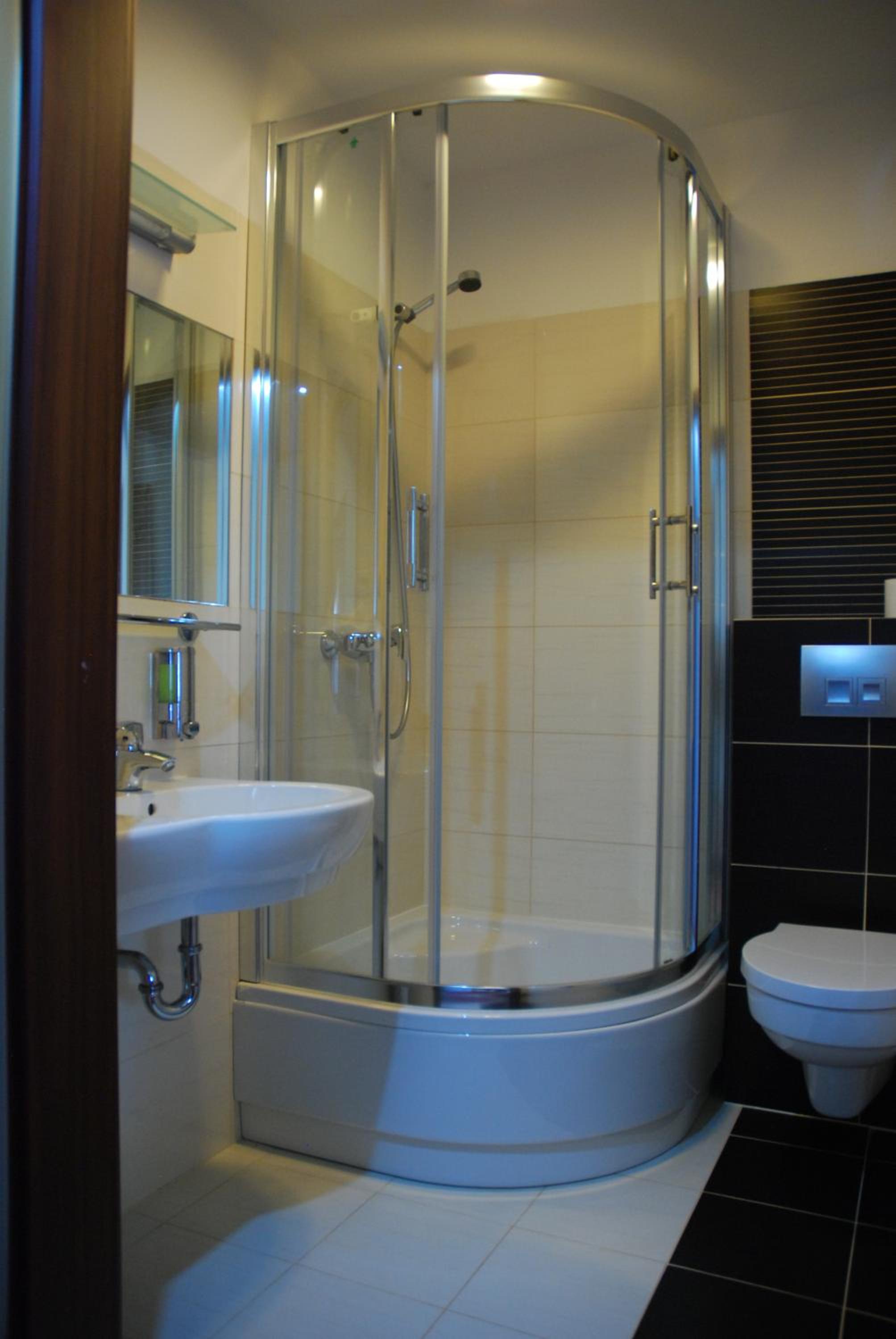 Twin Room - Photo 6