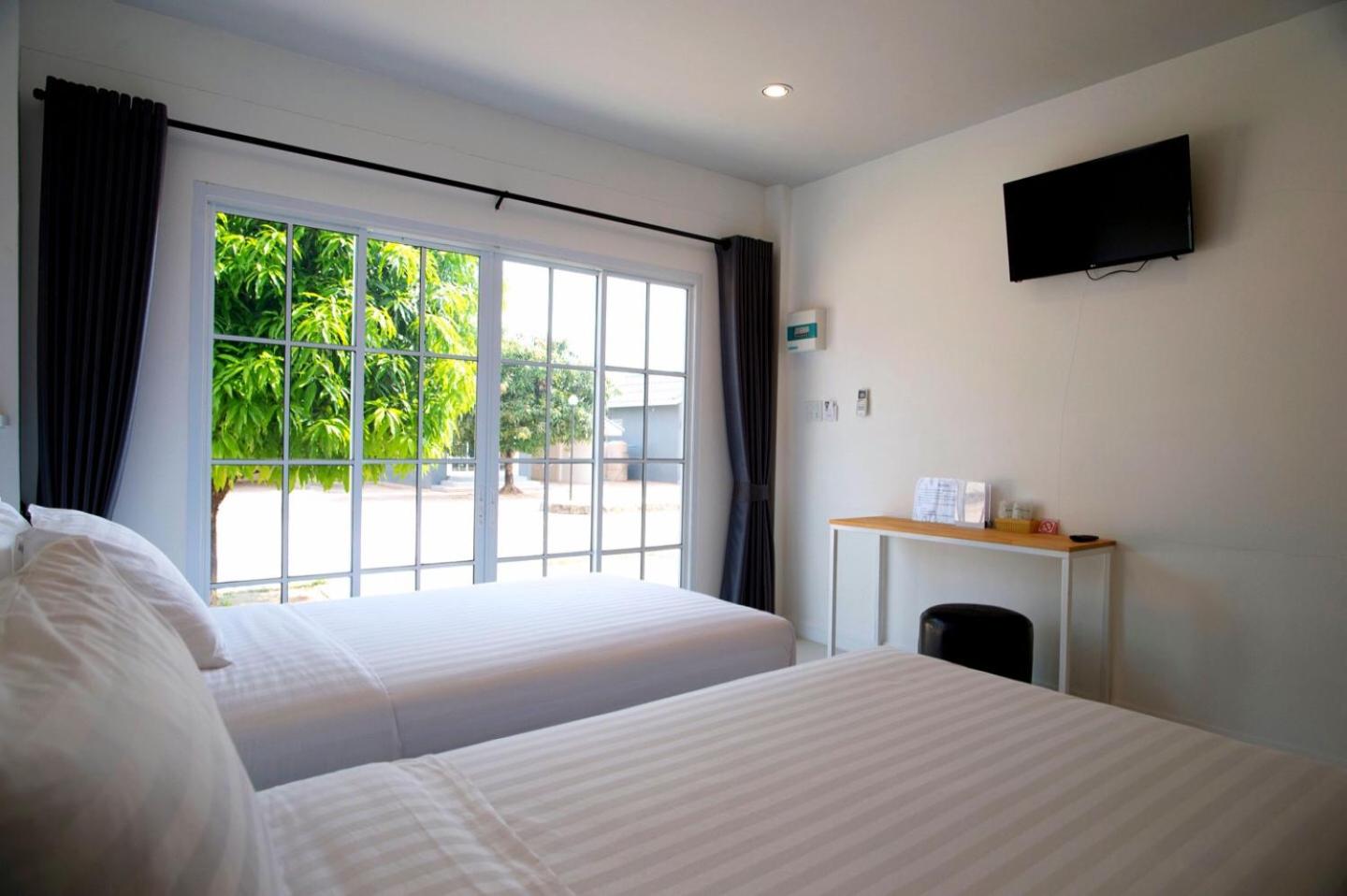 Standard Twin Room - Photo 2
