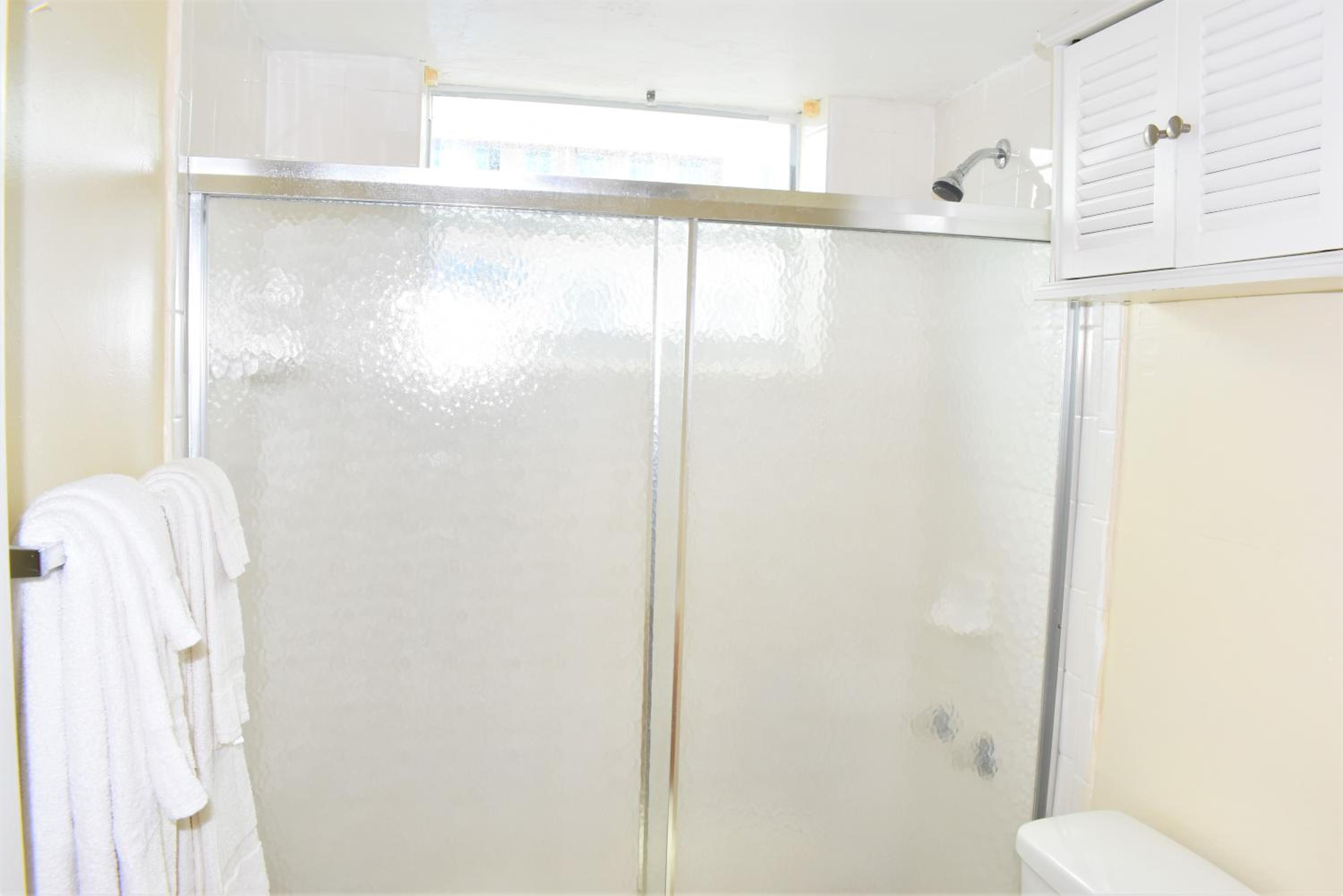 Deluxe Room with Two Queen Beds and Ocean View - Photo 2
