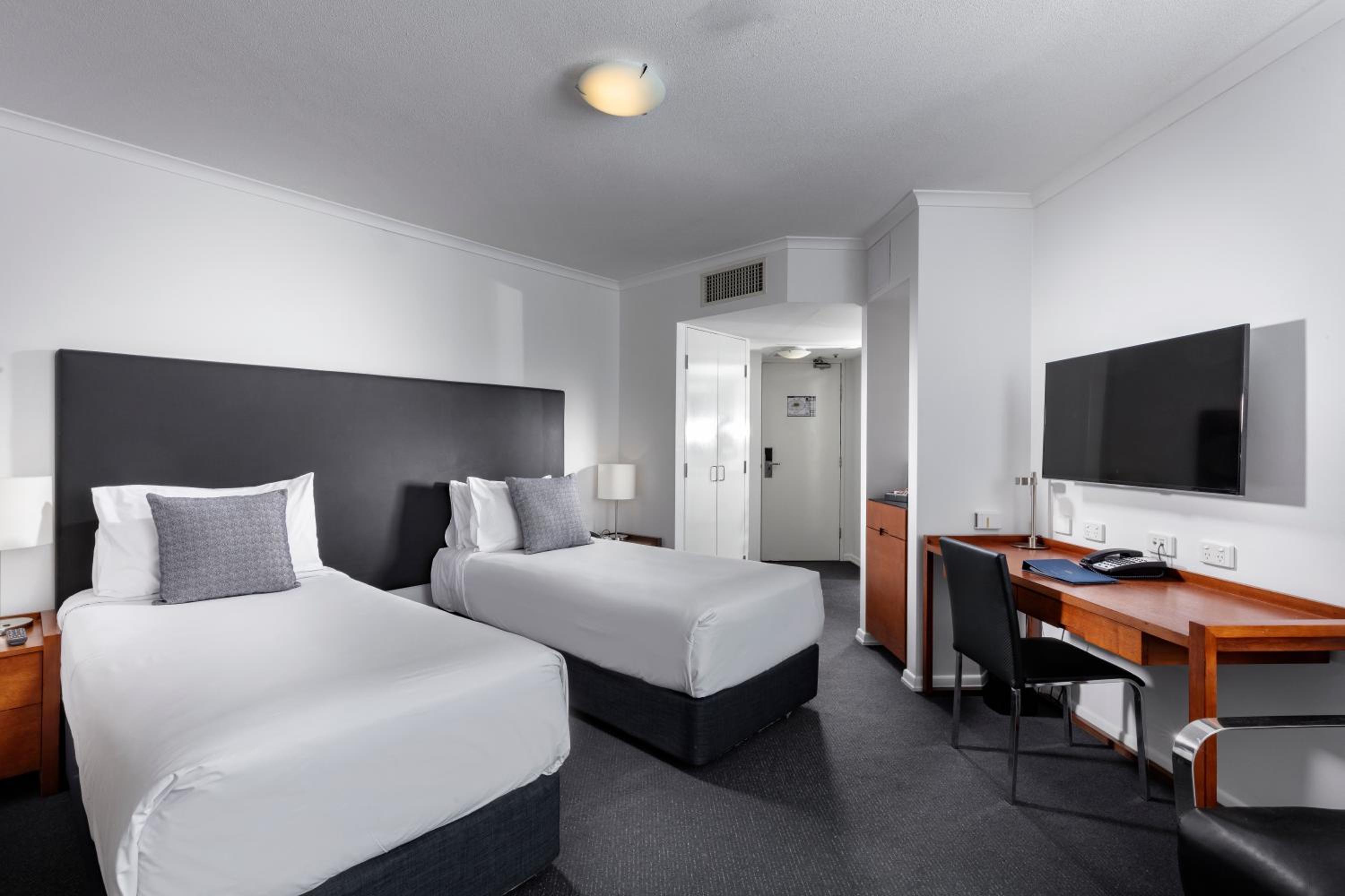 Studio Hotel Room