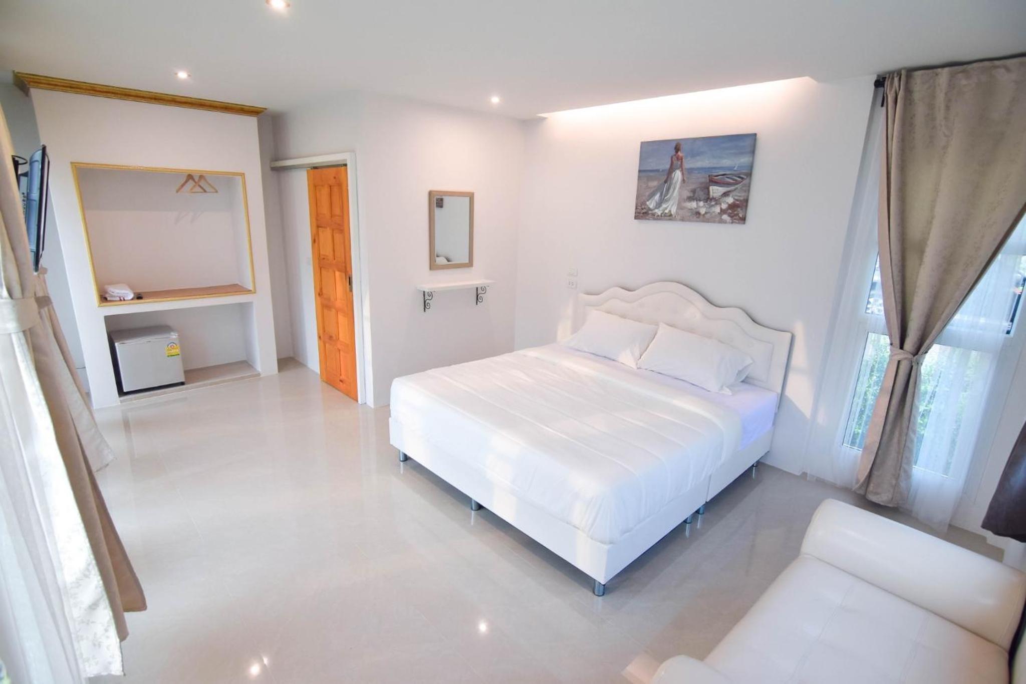 Superior King Room - Photo 1