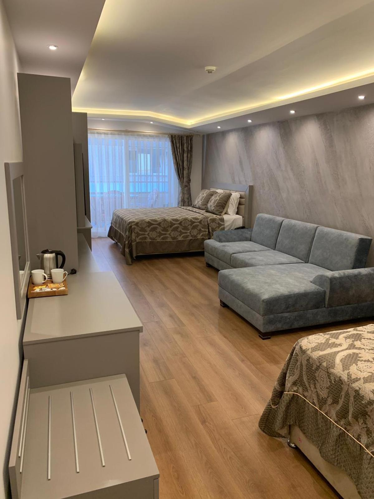 Quadruple Room with Balcony photo 2