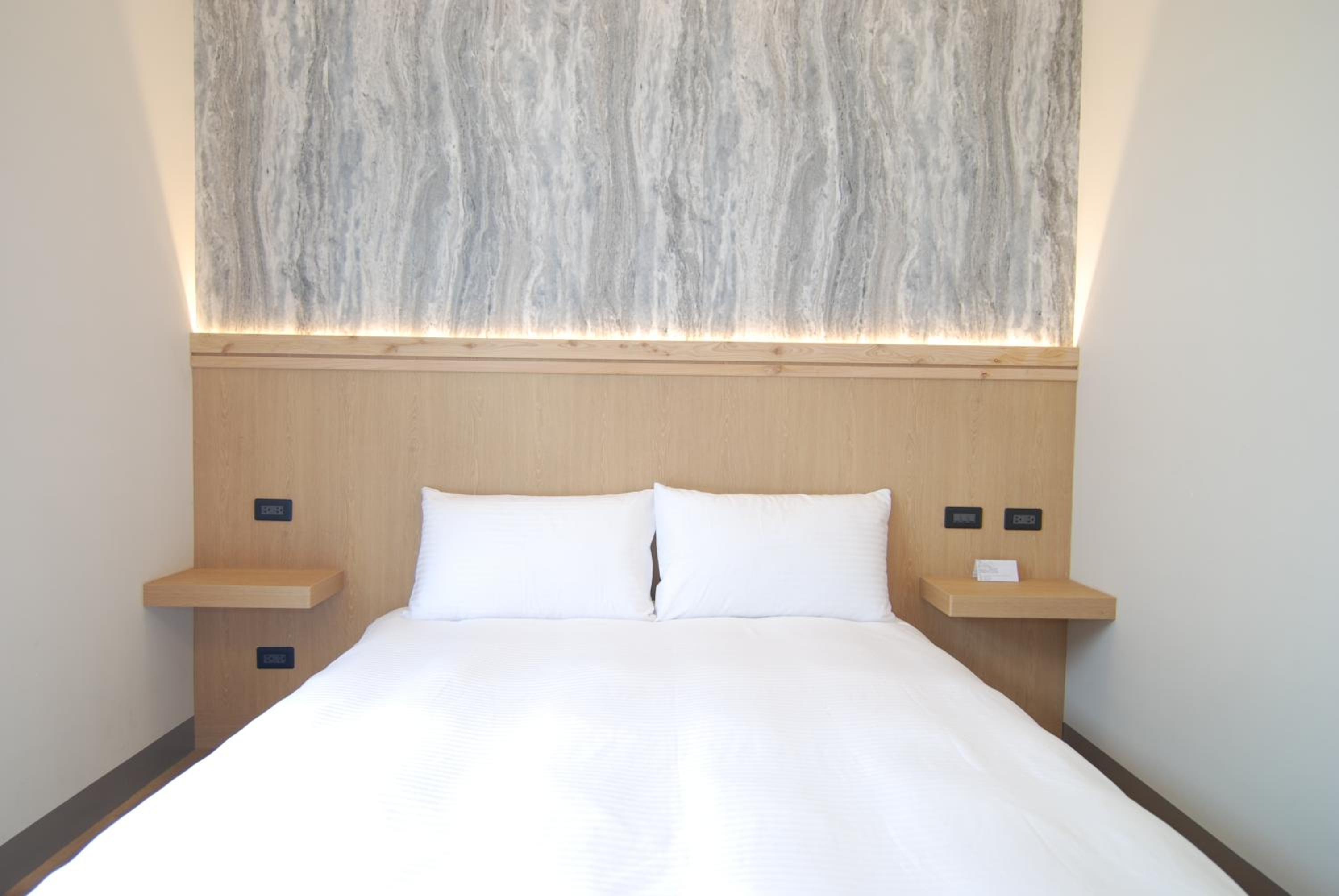 Standard Double Room photo 2