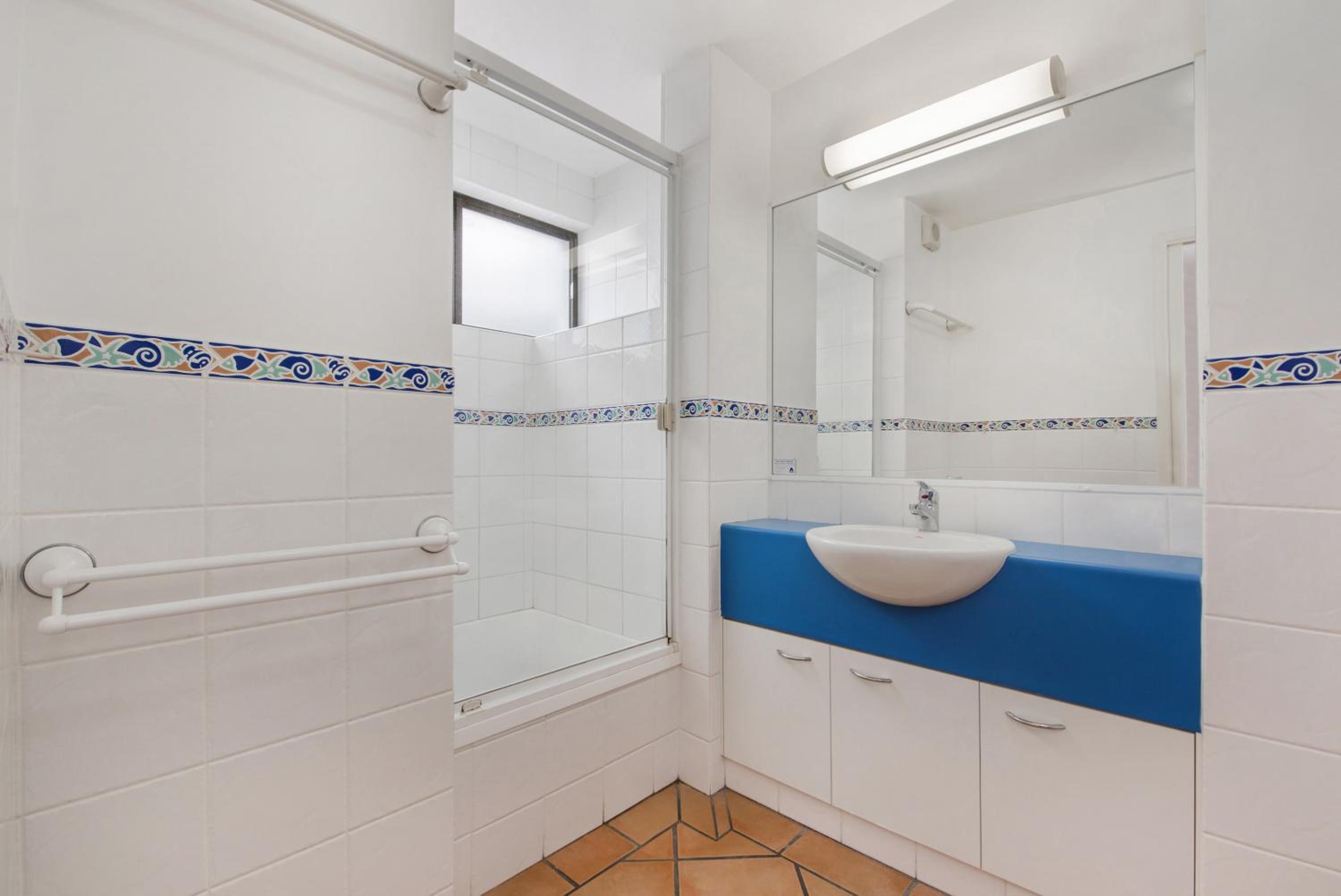 Superior Three-Bedroom Apartment with Ocean View photo 3