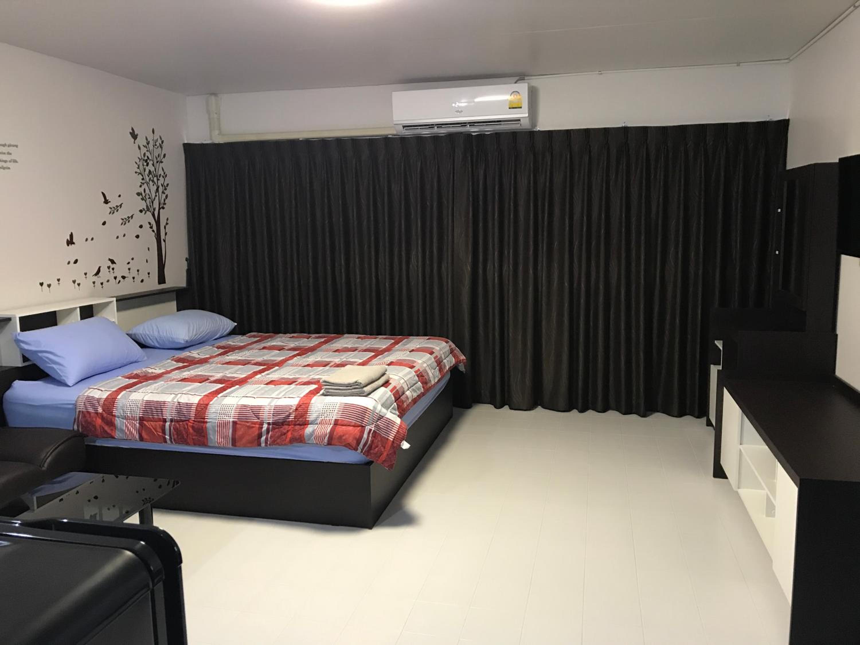 Two-Bedroom Apartment - Photo 45