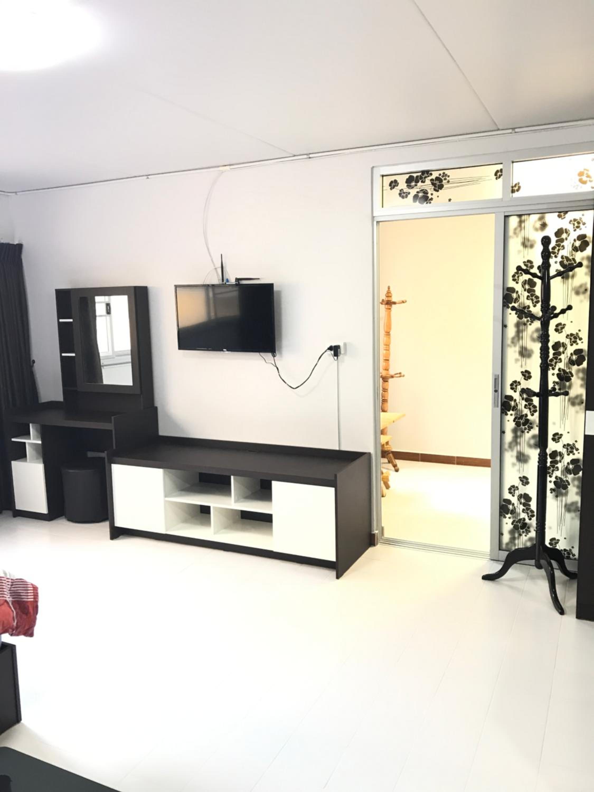 Two-Bedroom Apartment - Photo 30
