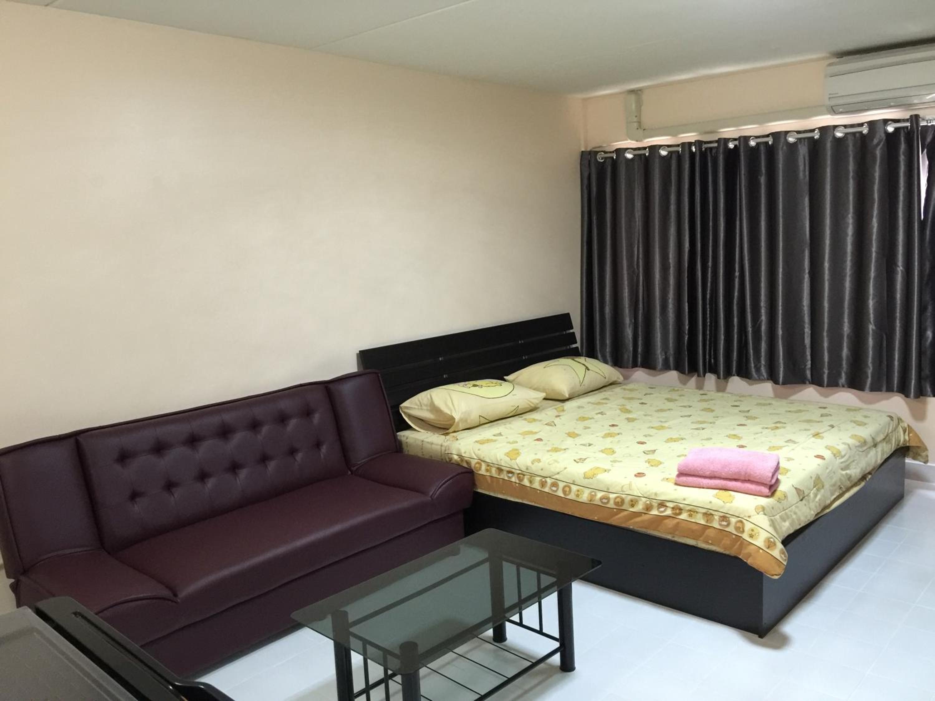 Apartment - Photo 26