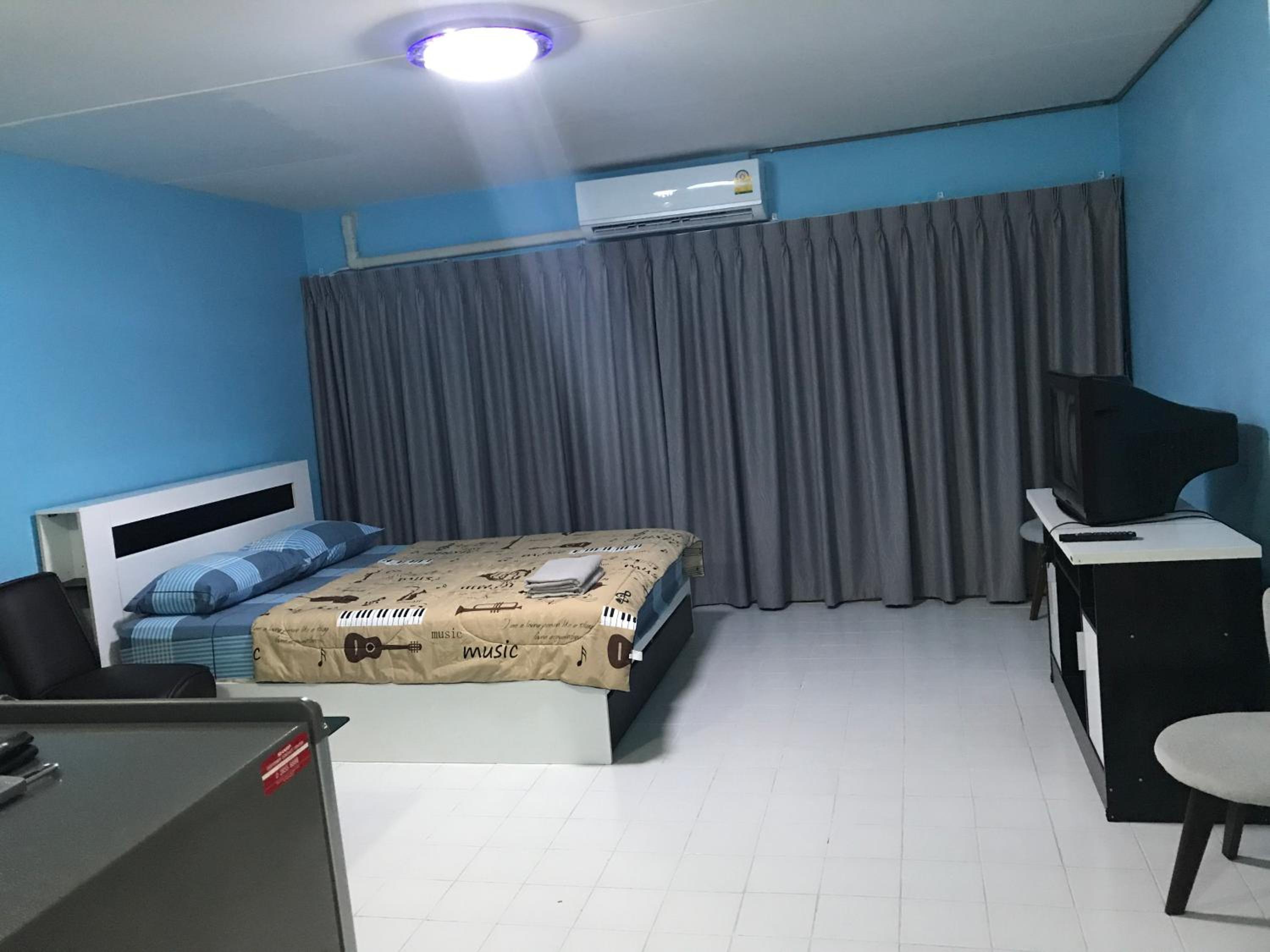 Apartment - Photo 38