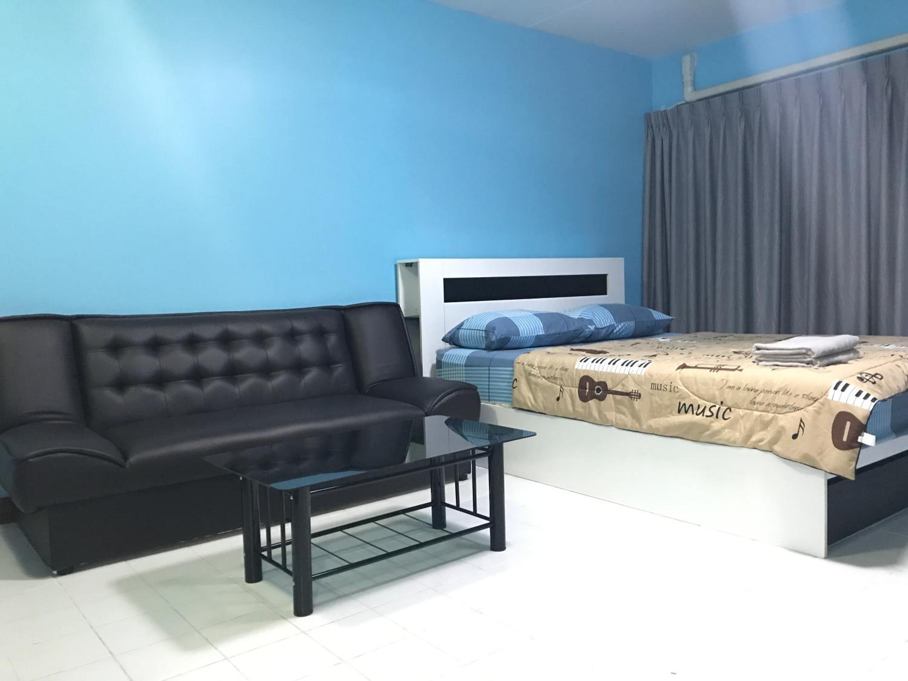 Apartment - Photo 37