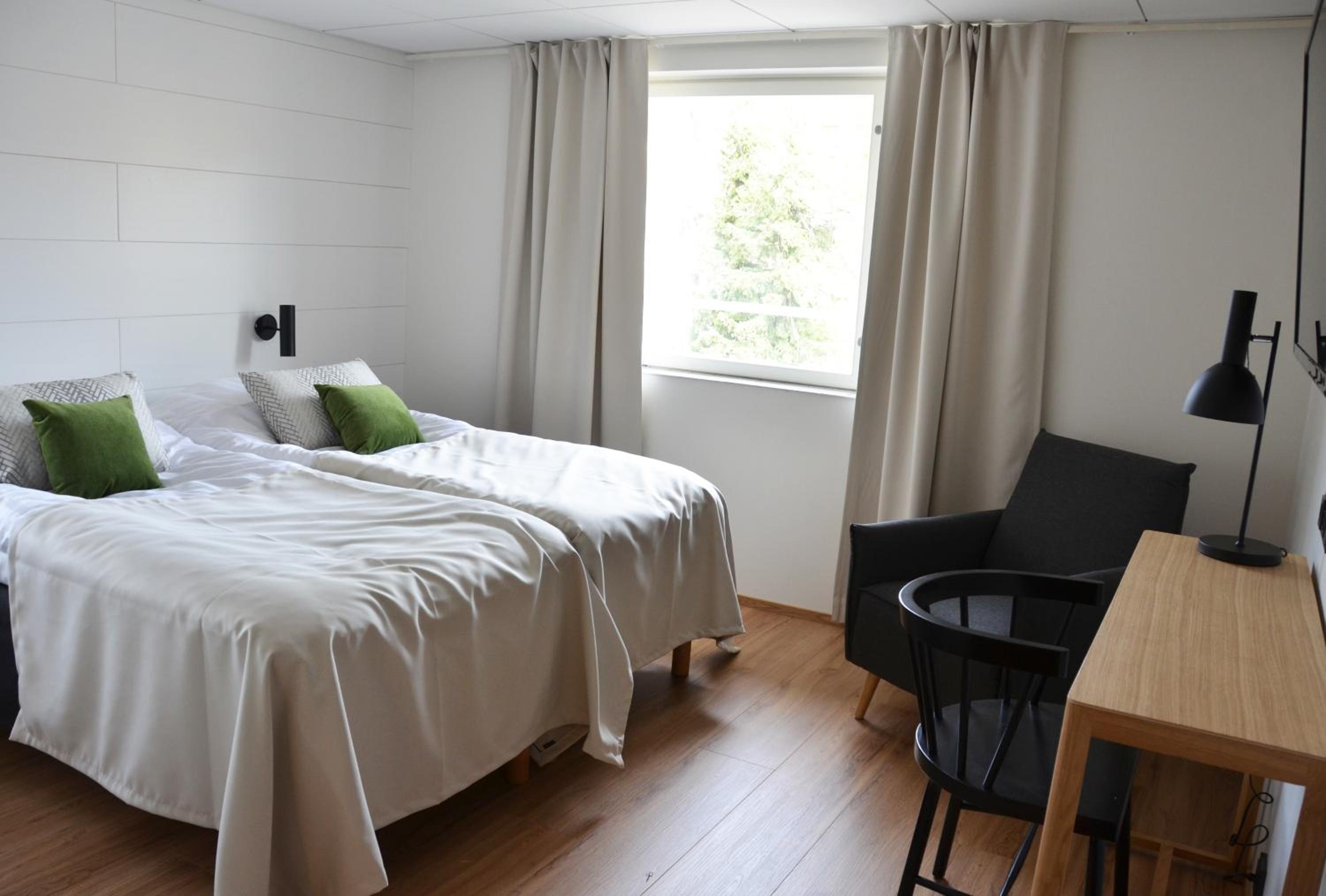 Double Room - Photo 5