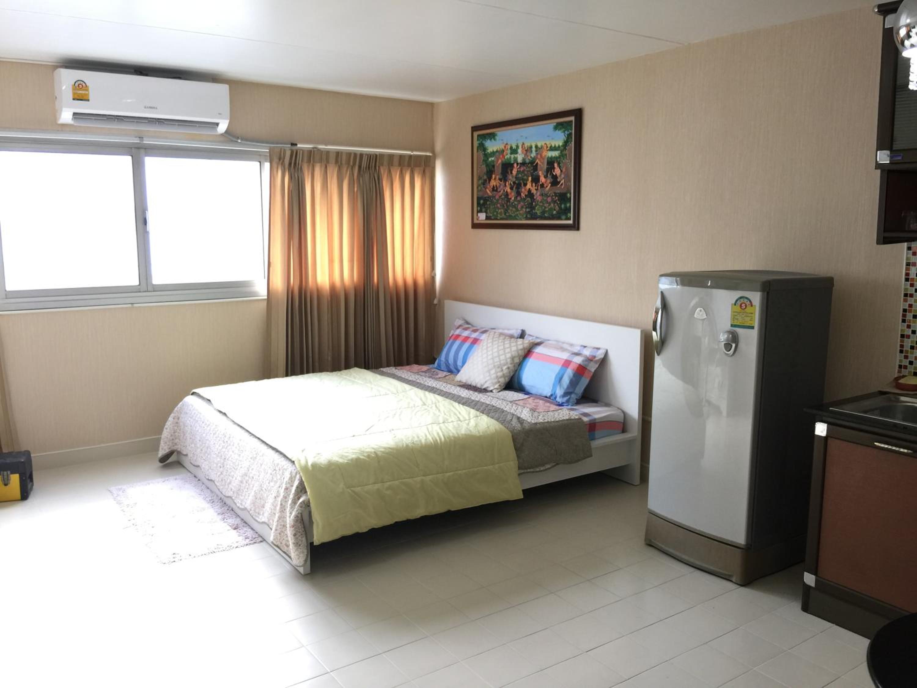 Two-Bedroom Apartment - Photo 32