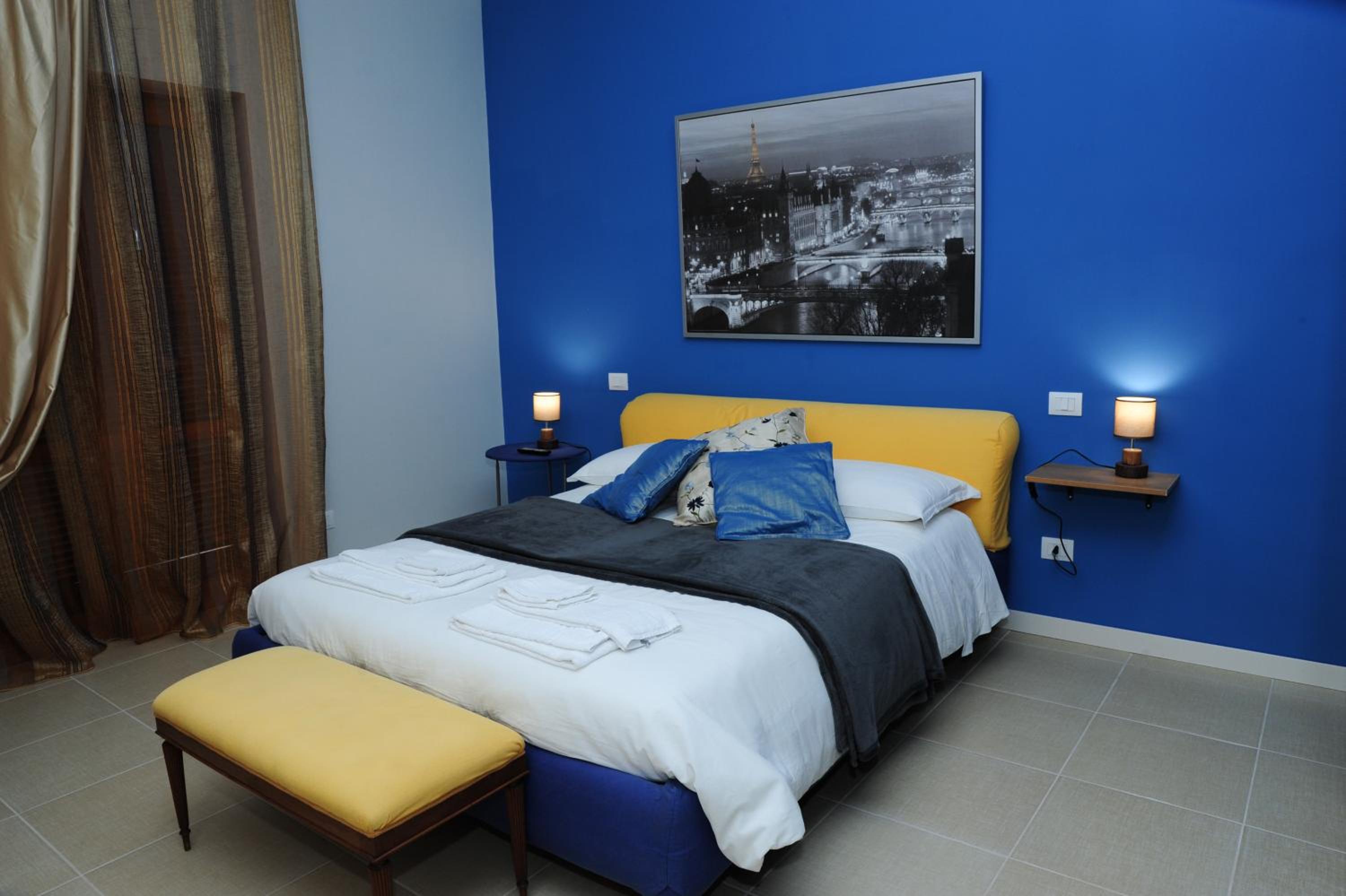 Deluxe Double Room with Balcony - Photo 1