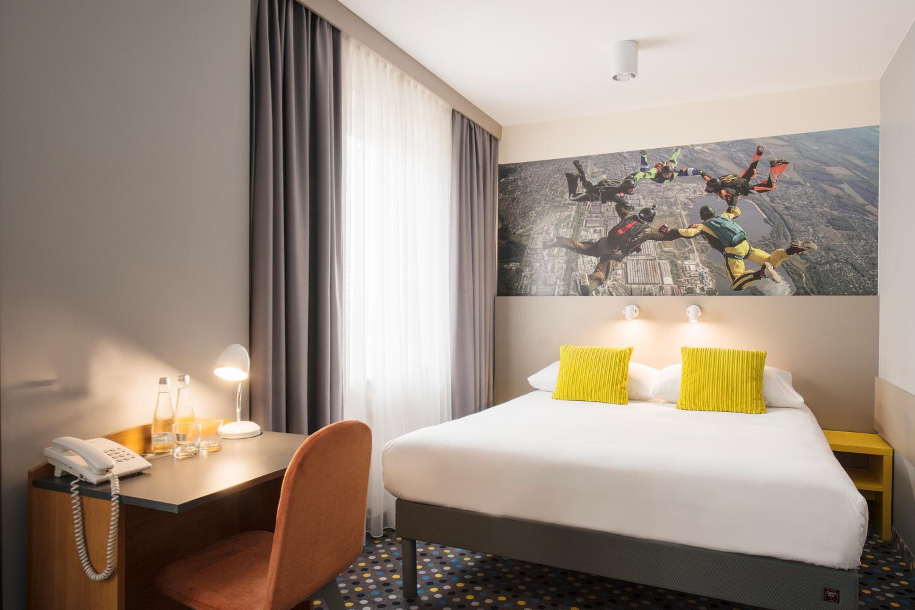 Standard Double Room - Photo 5