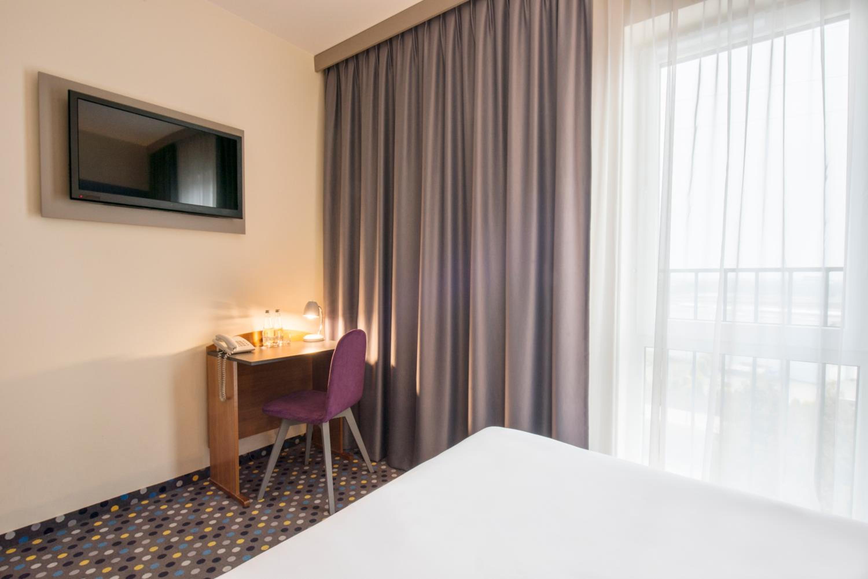 Standard Double Room - Photo 1