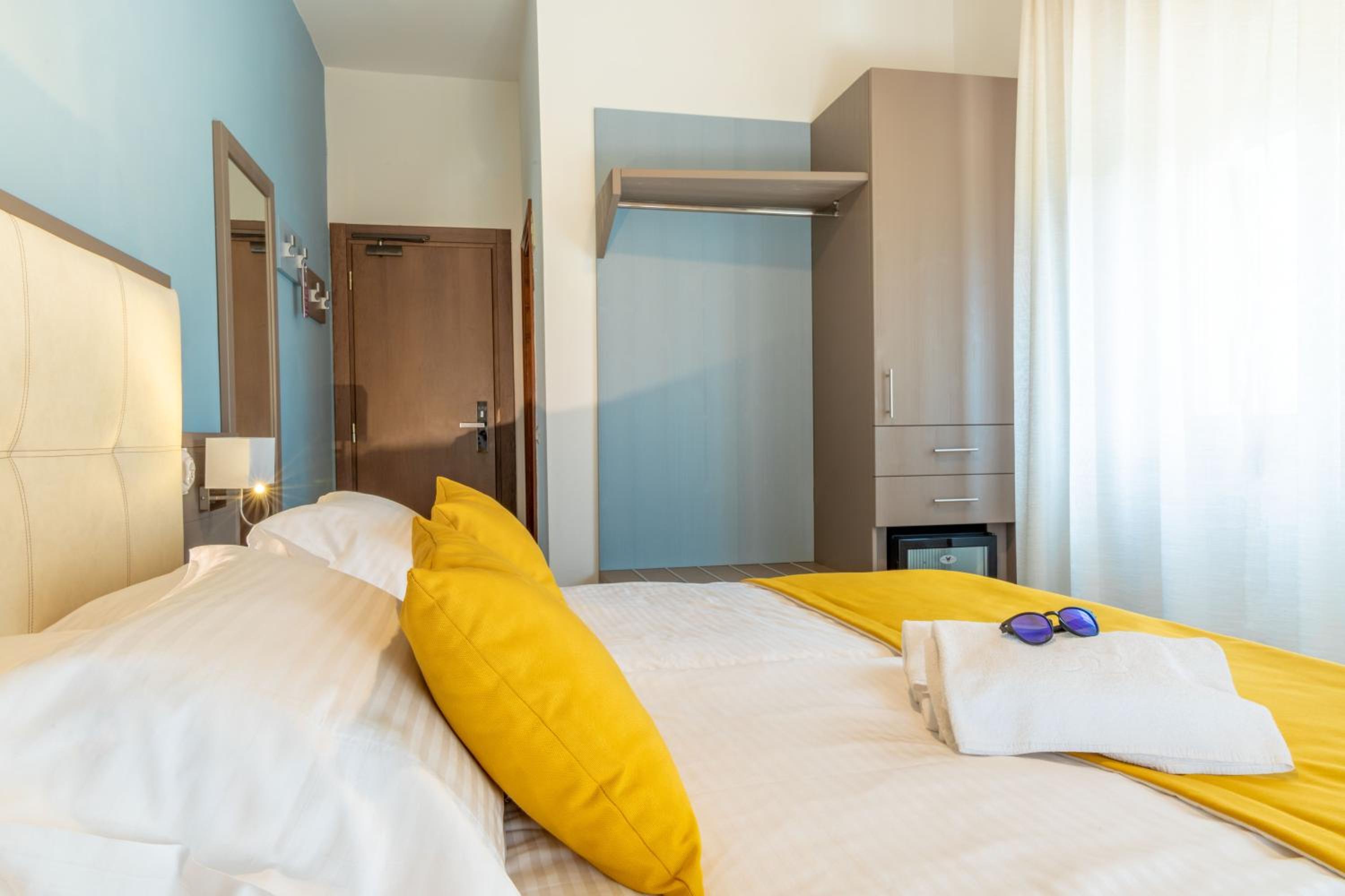 Double Room with Lake View