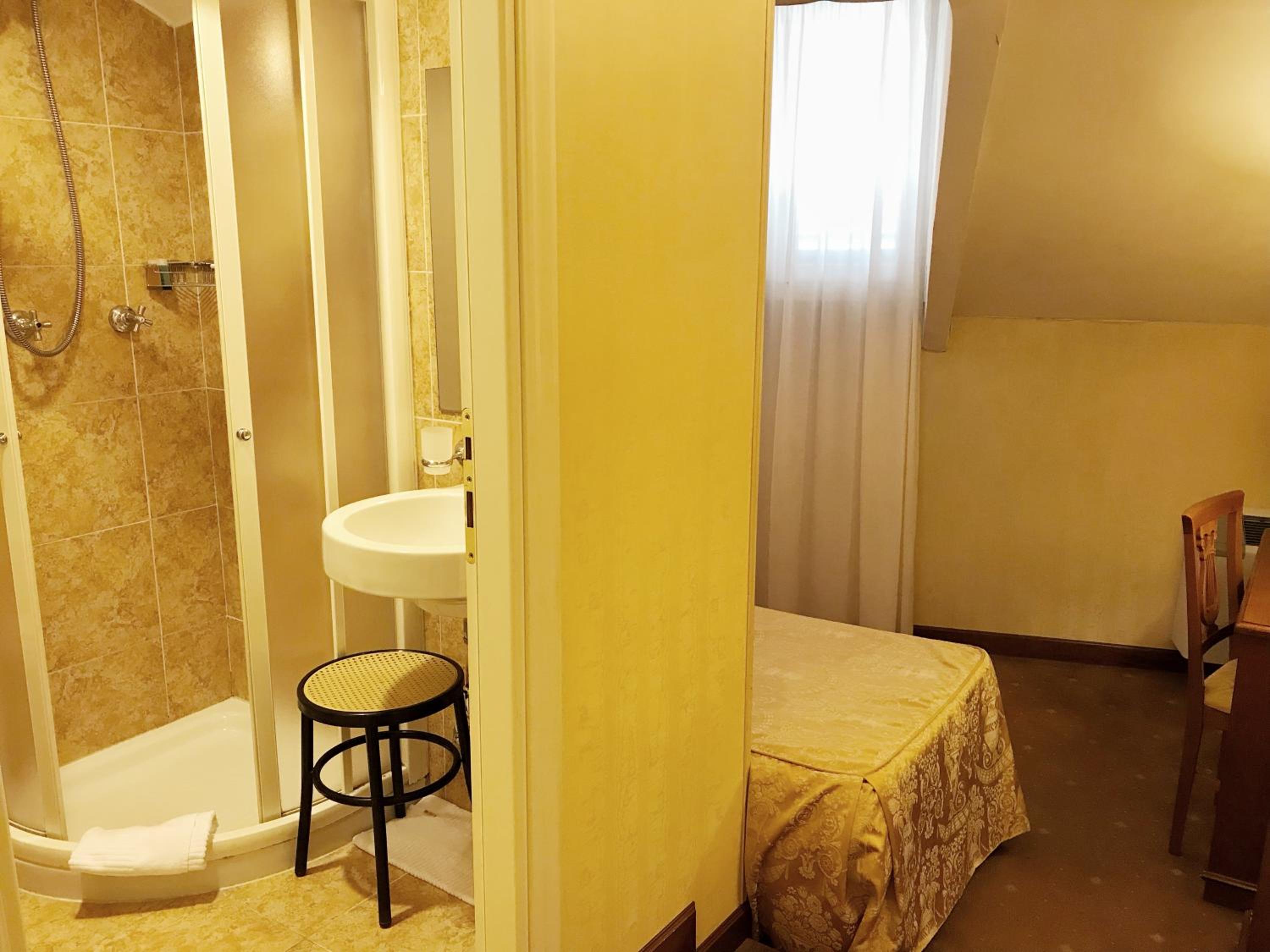 Economy Single Room