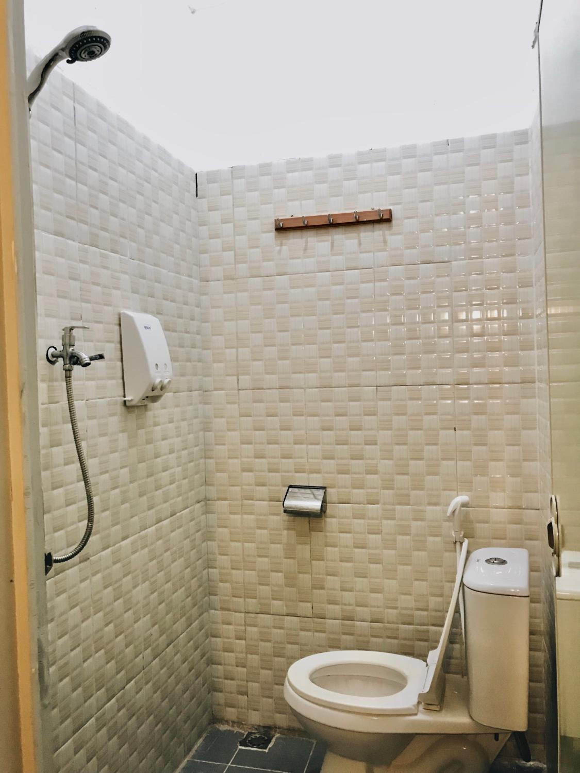 Standard Double Room - Photo 4