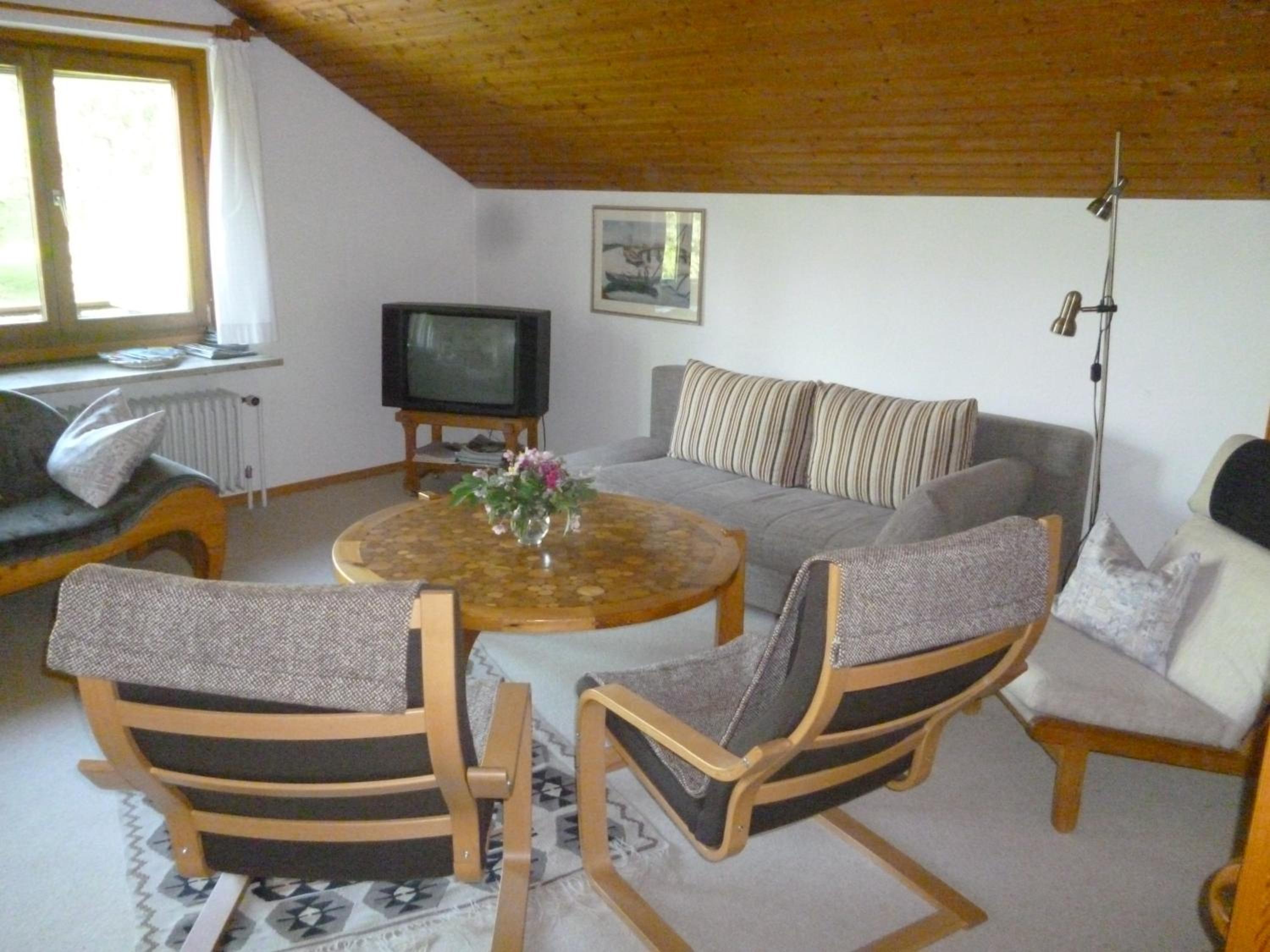 Two-Bedroom Apartment with Balcony photo 3