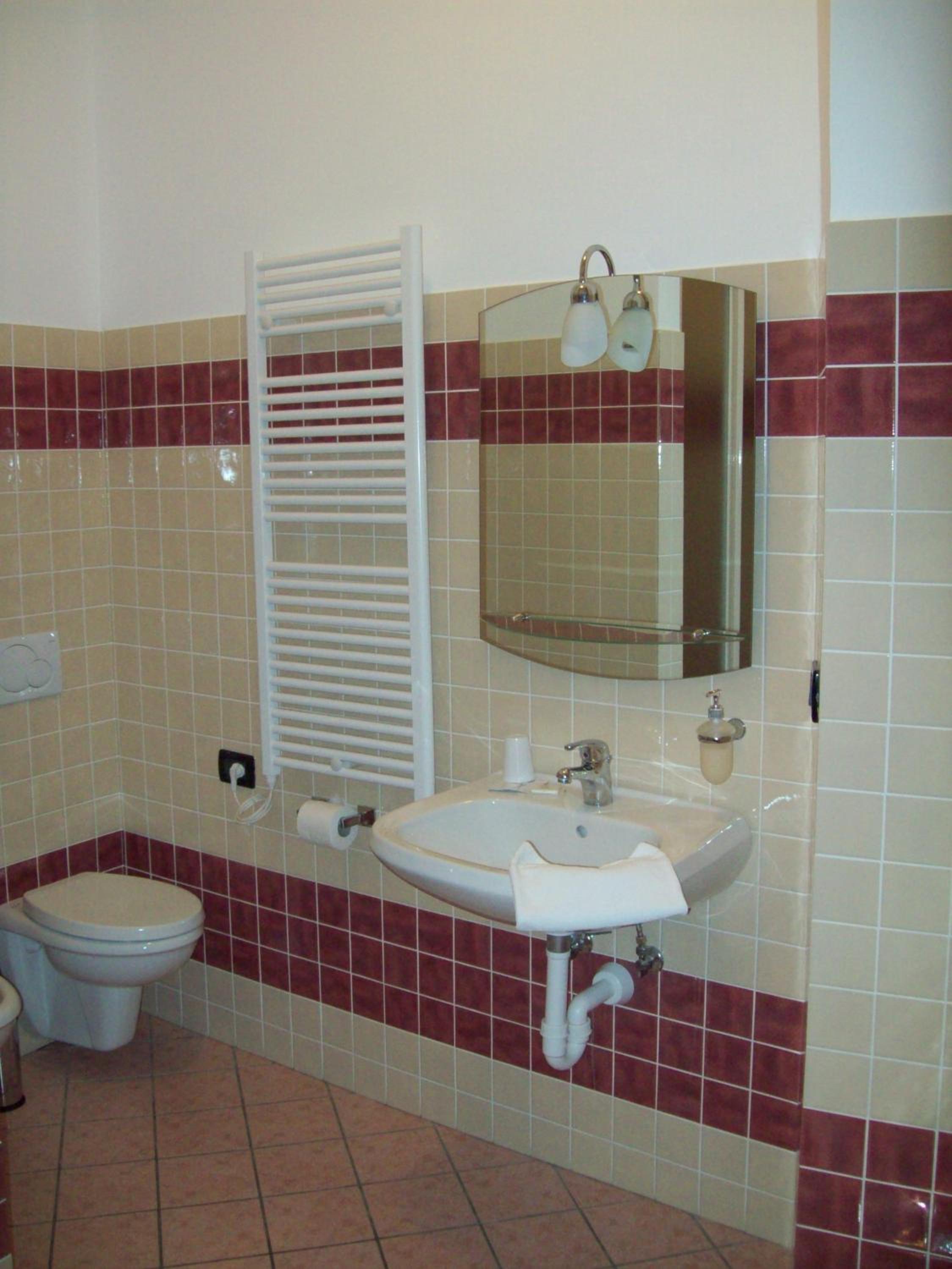 Single Room photo 2