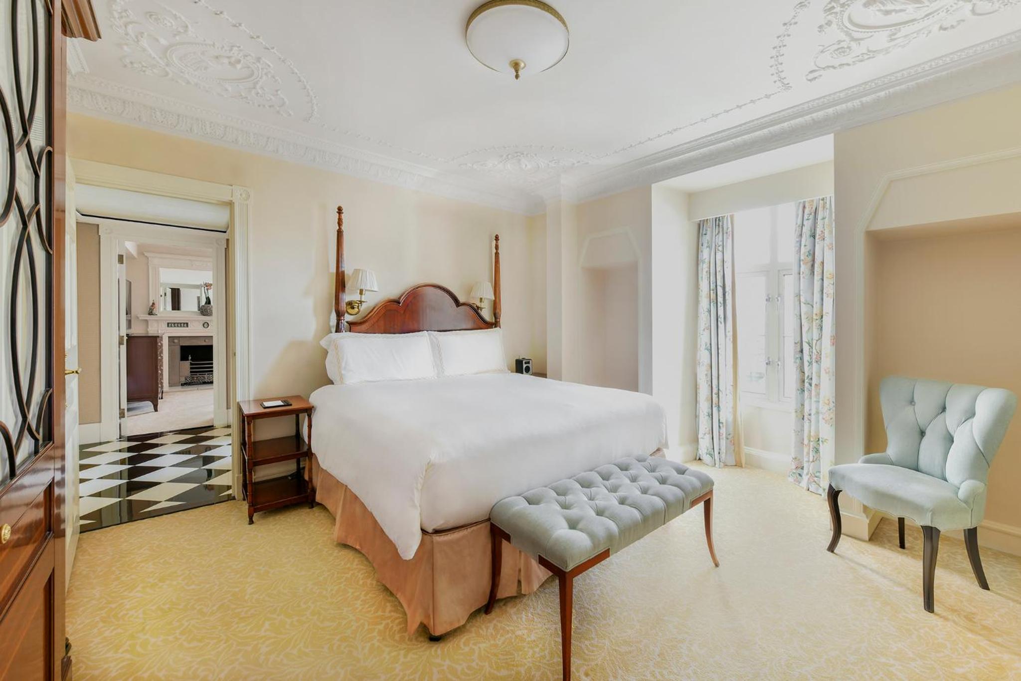 One Bedroom Suite Partial River View